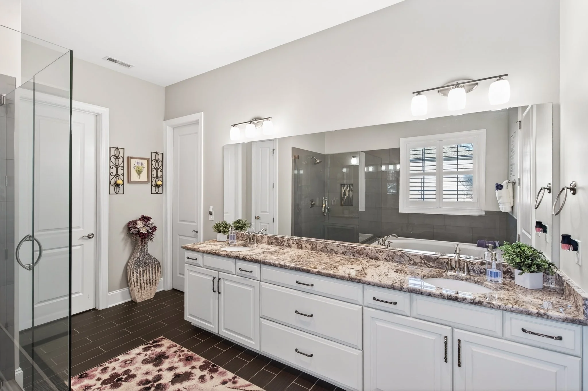 407 Blue Bay Ct edited-231.jpg