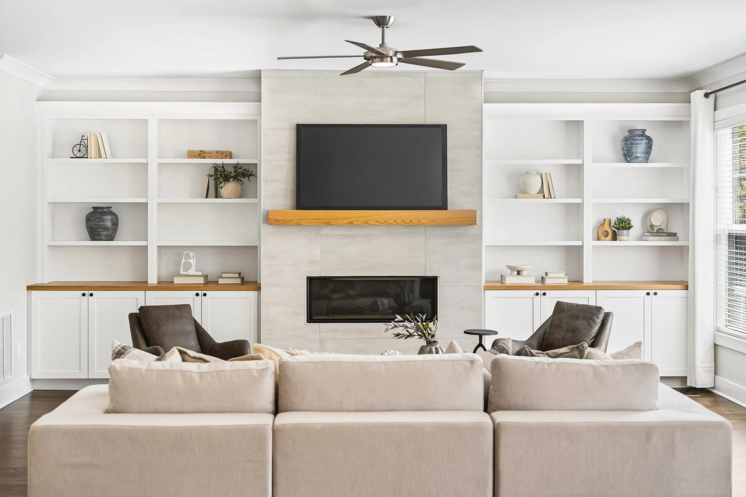 1316 Ordermore Avenue-303 (2).jpg