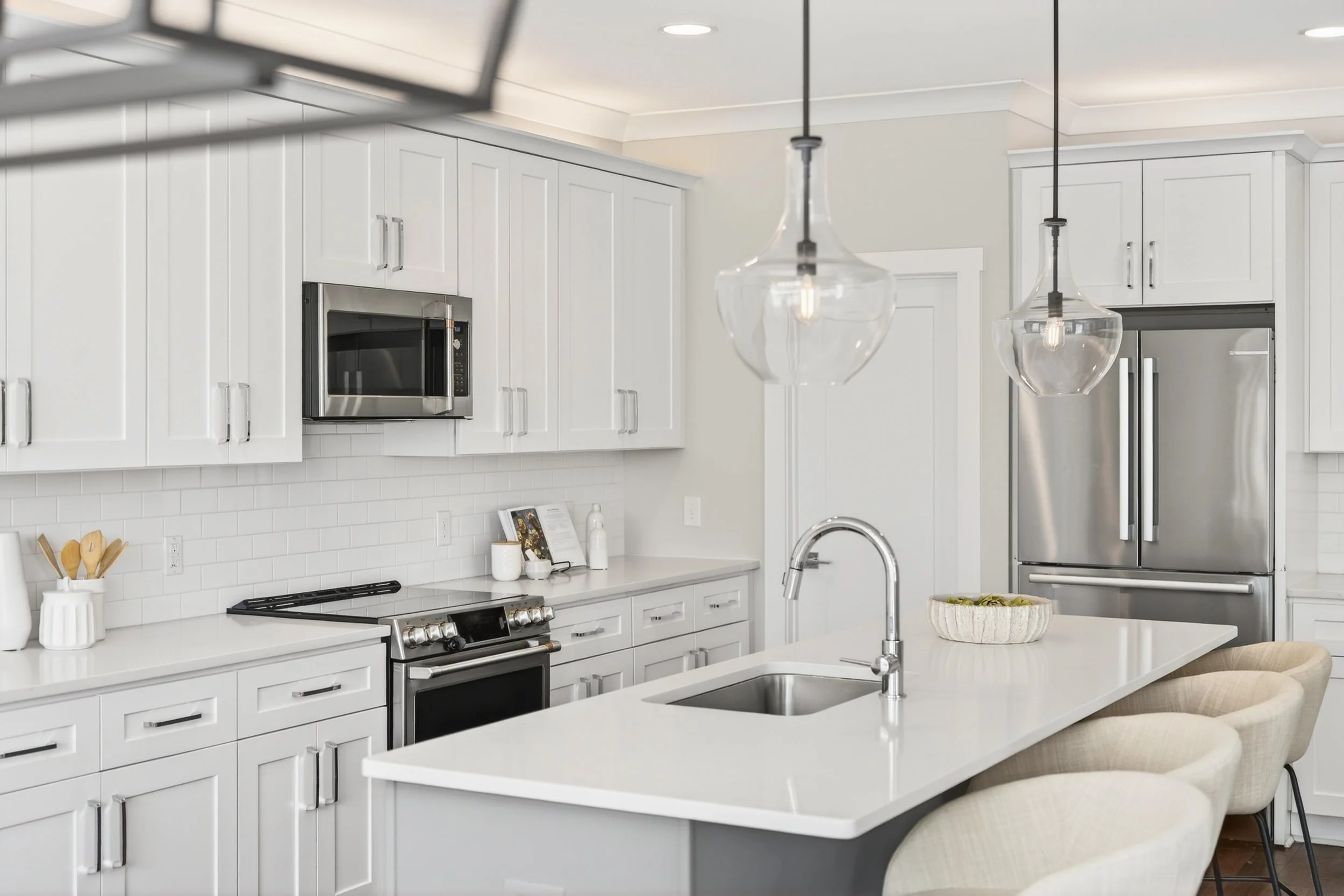 1316 Ordermore Avenue-304.jpg