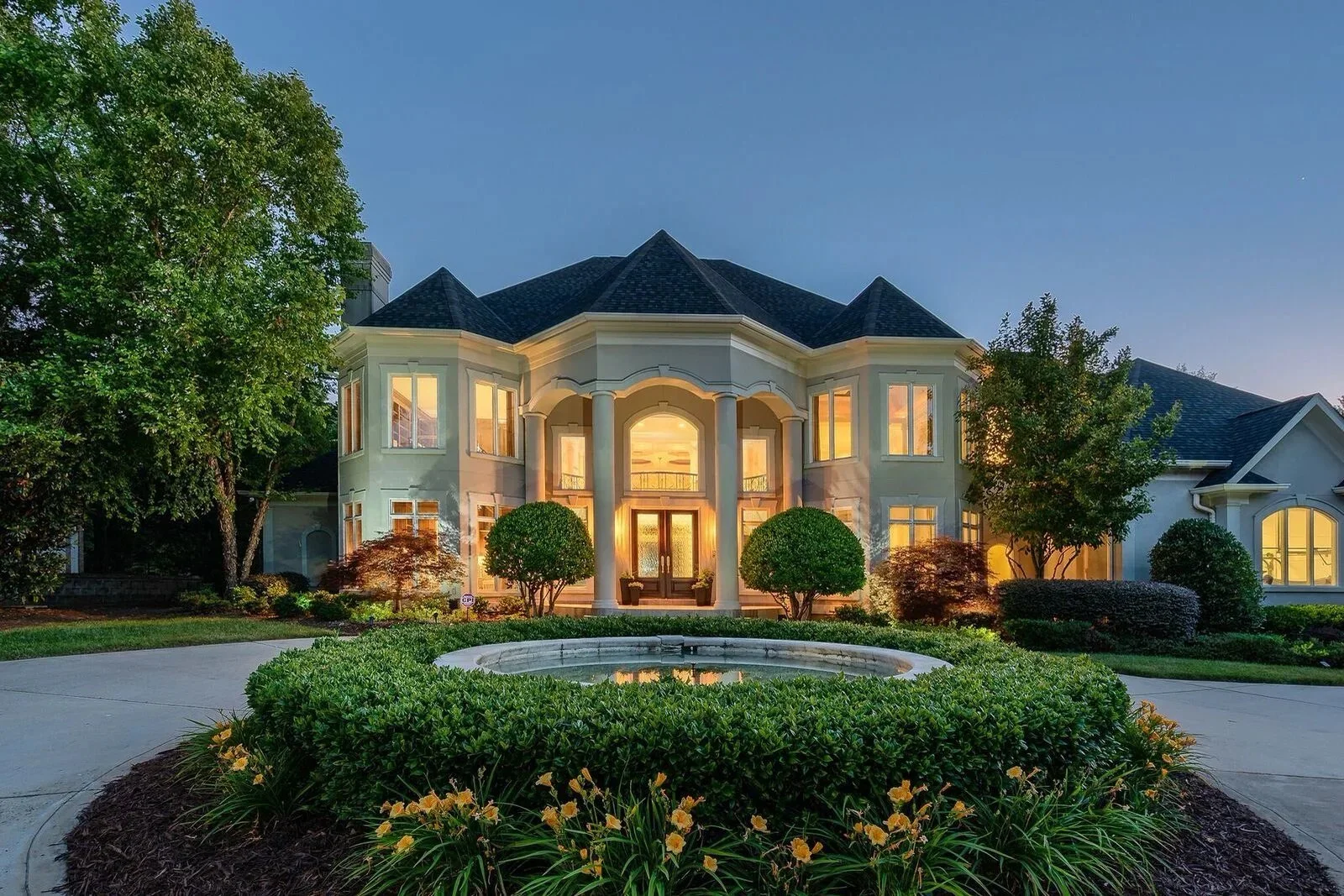 4 Best Neighborhoods in Ballantyne, Charlotte NC for Schools, Amenities, and Luxury
