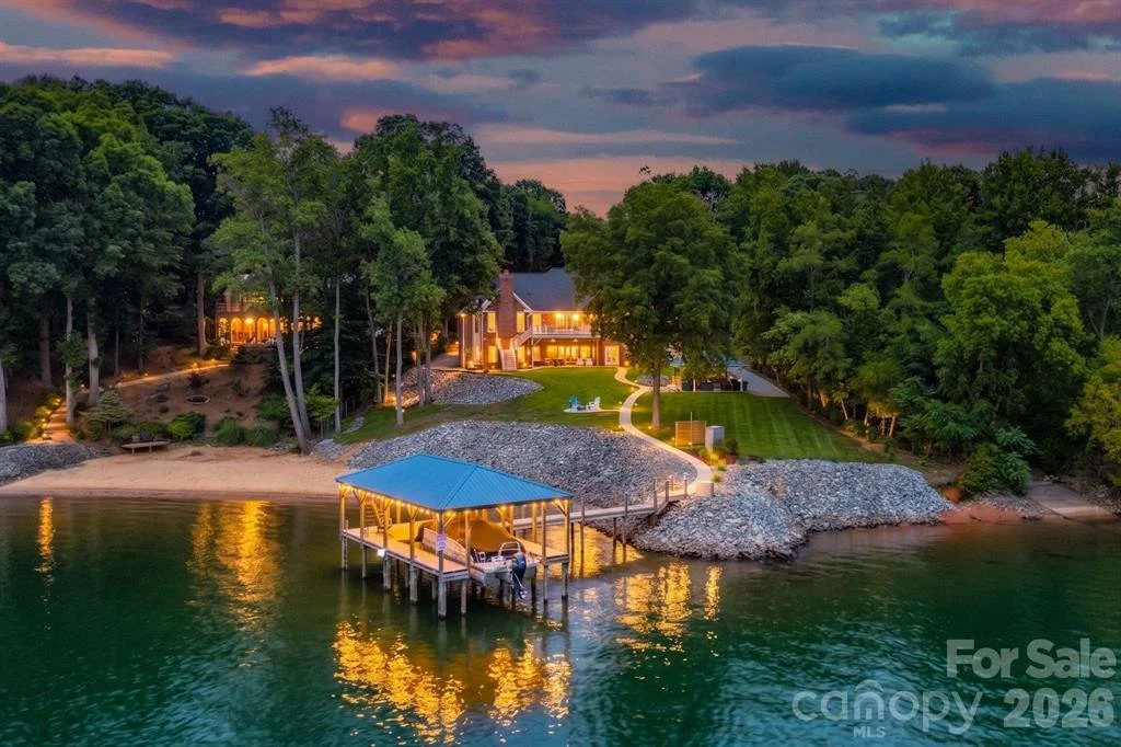 131 Point of View Drive, Mooresville, NC 28117