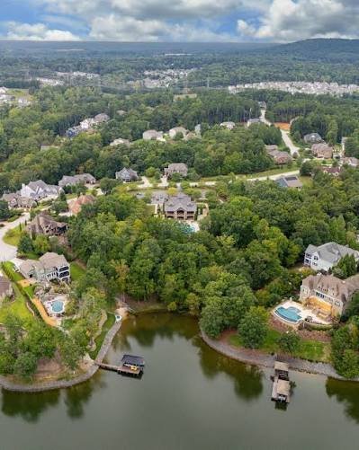 handsmill-on-lake-wylie-aerial-view-of-waterfront-homes-and-private-docks-lake-wylie-sc.jpg