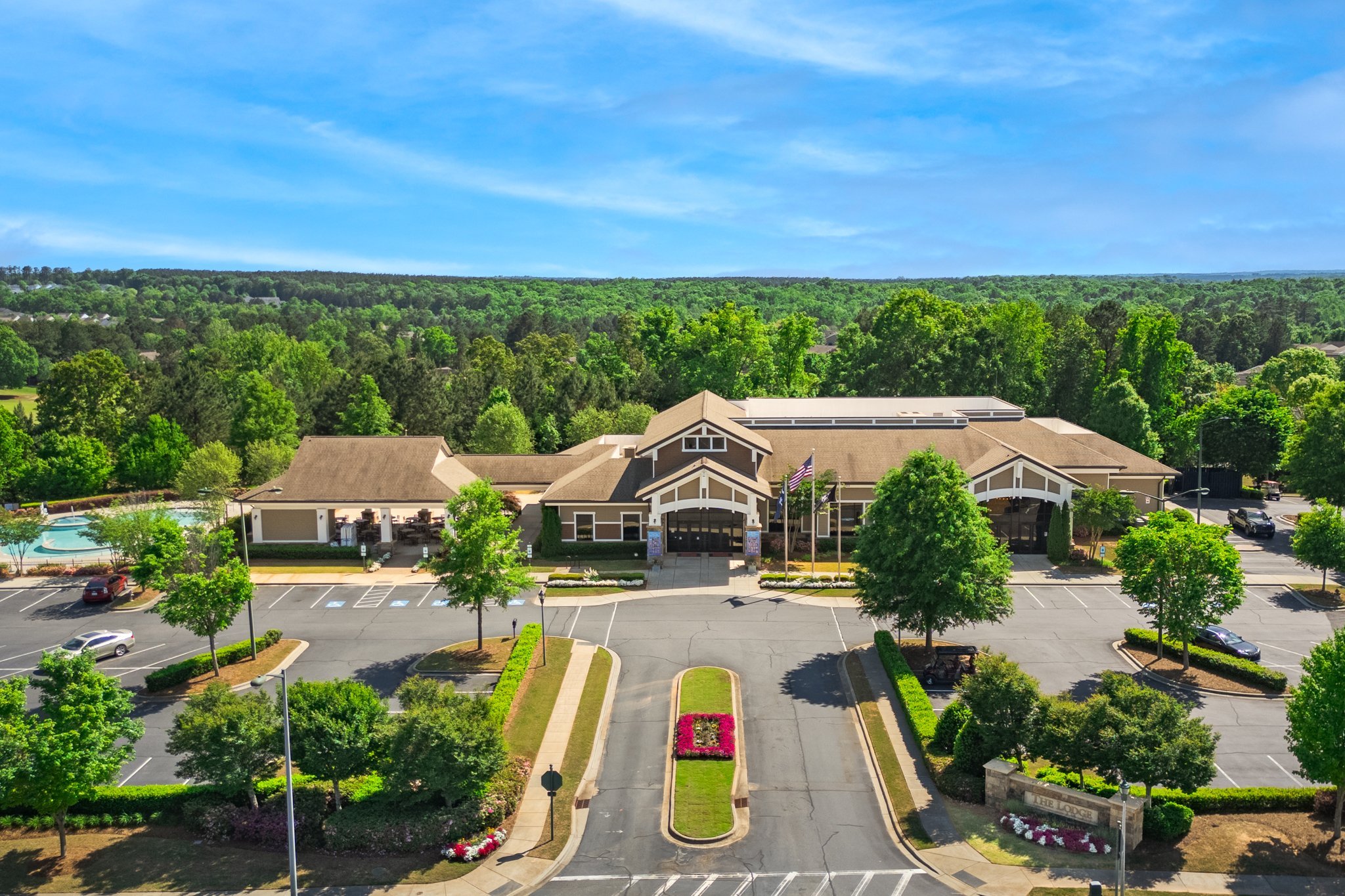 sun-city-carolina-lakes-grand-clubhouse-exterior-front-entrance-active-adult-sc.jpg