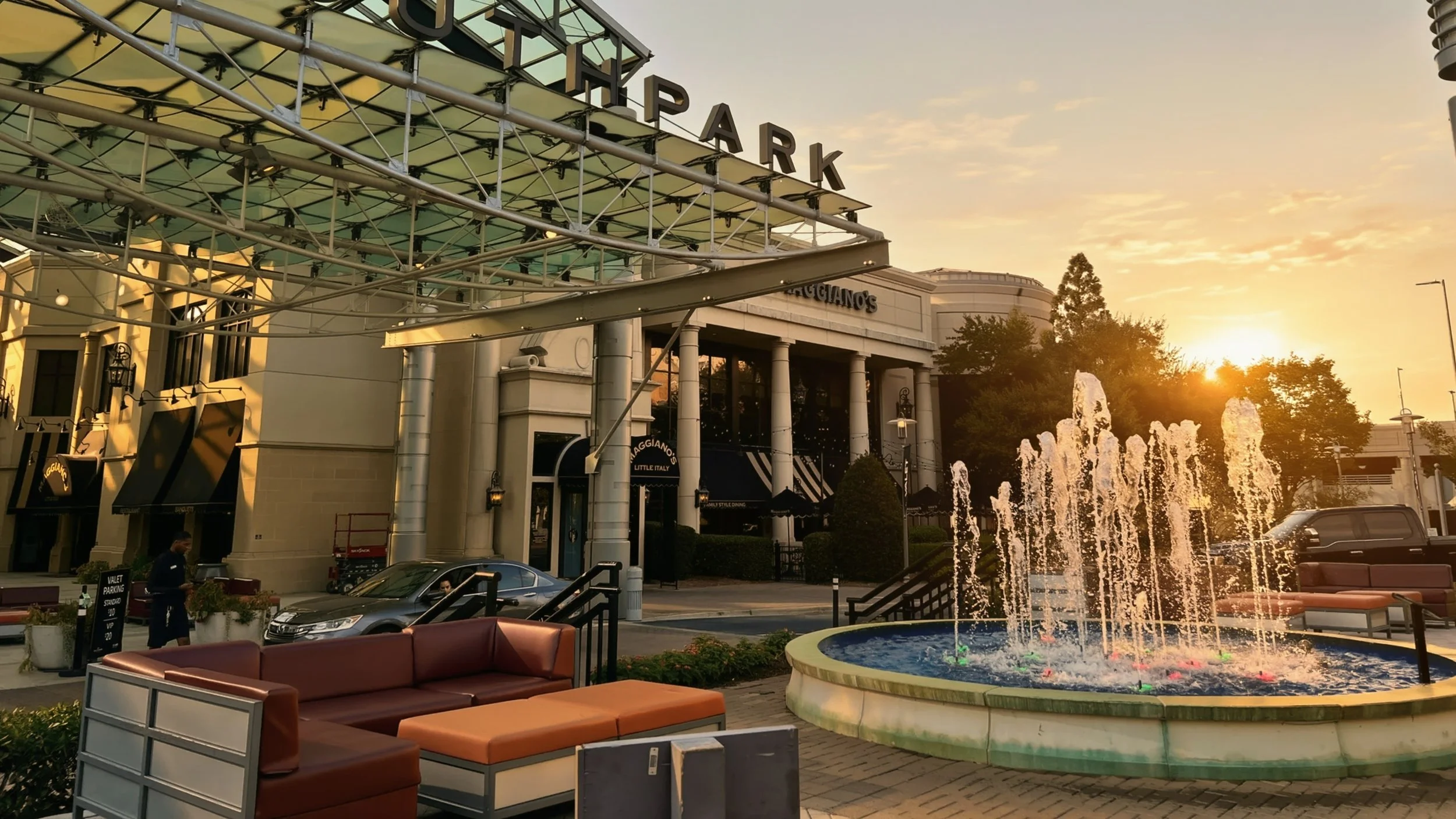 southpark-charlotte-nc-mall-canopy-fountain-sunset-plaza.jpg