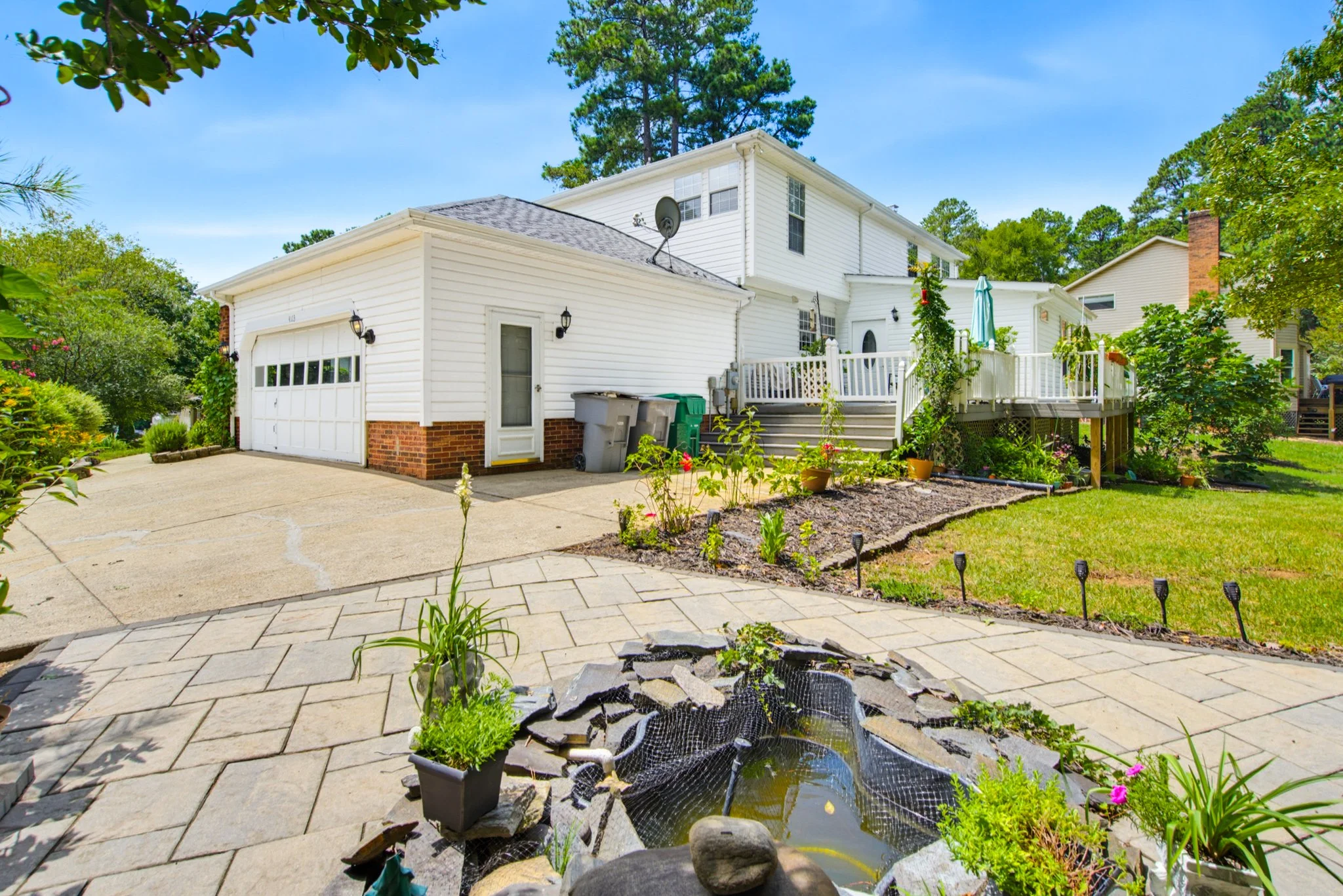 Hallam CT-164.jpg
