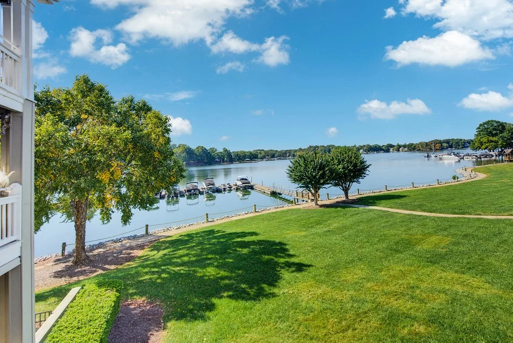 16 - 1338 Torrence Circle-190