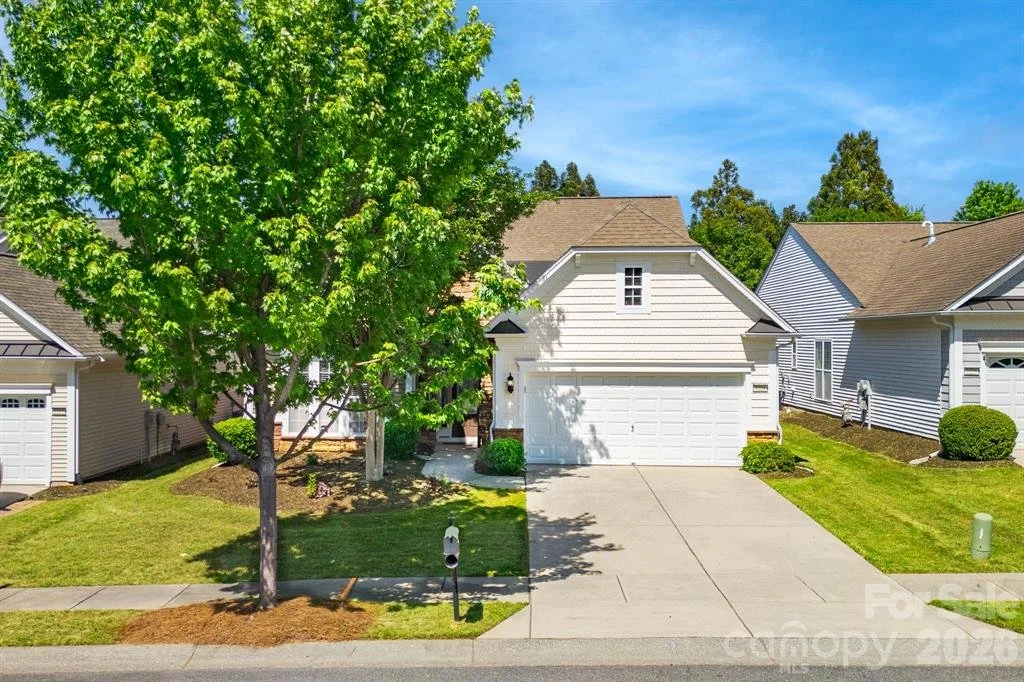 2221 Hartwell Lane 
Fort Mill, SC 29707 
 3%  
 click here for the commission agreement 