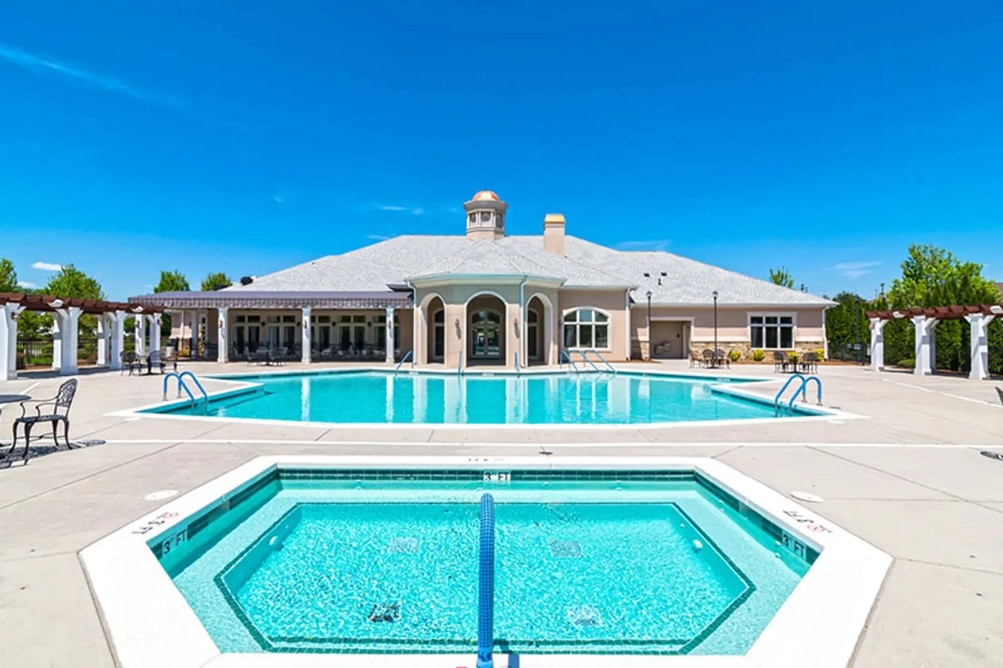 four-seasons-at-gold-hill-clubhouse-pool-and-spa-active-adult-community-fort-mill-sc.jpg