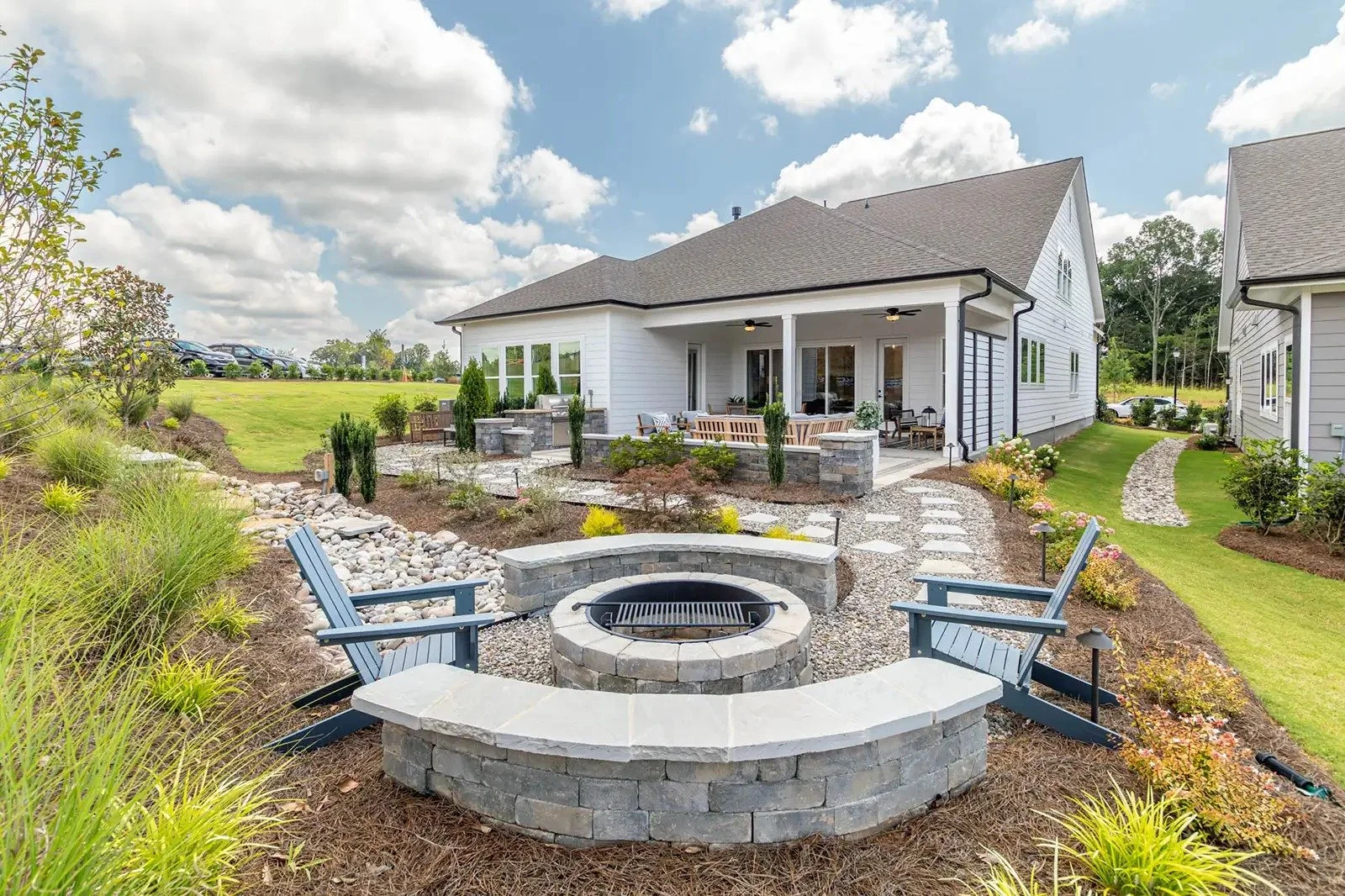 encore-at-streamside-courtyard-patio-with-fire-pit-and-cottage-homes-active-adult-community-waxhaw-nc.jpg