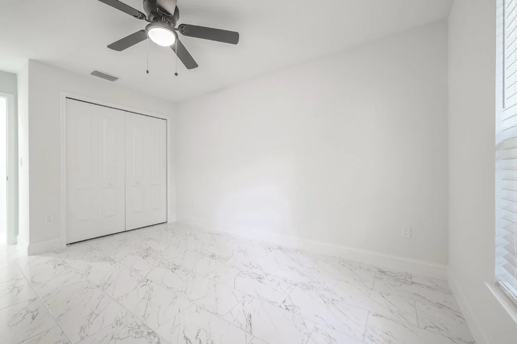 8107 n 10th st 21.jpg