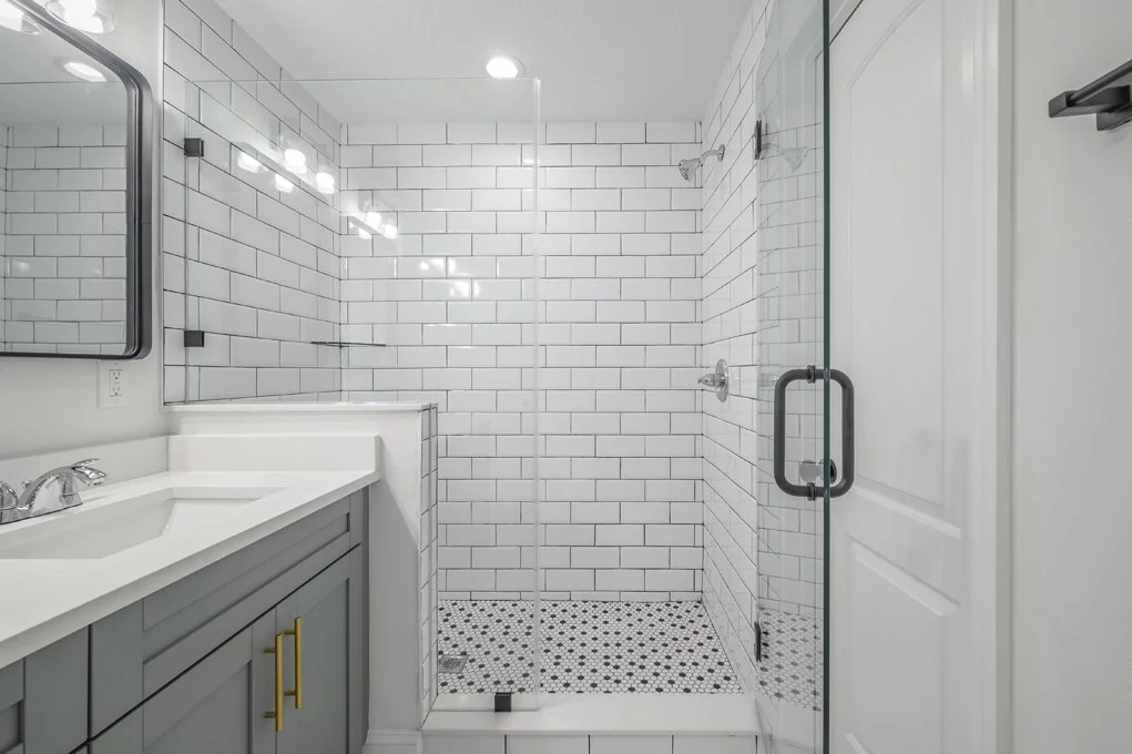 8107 n 10th st 5.jpg