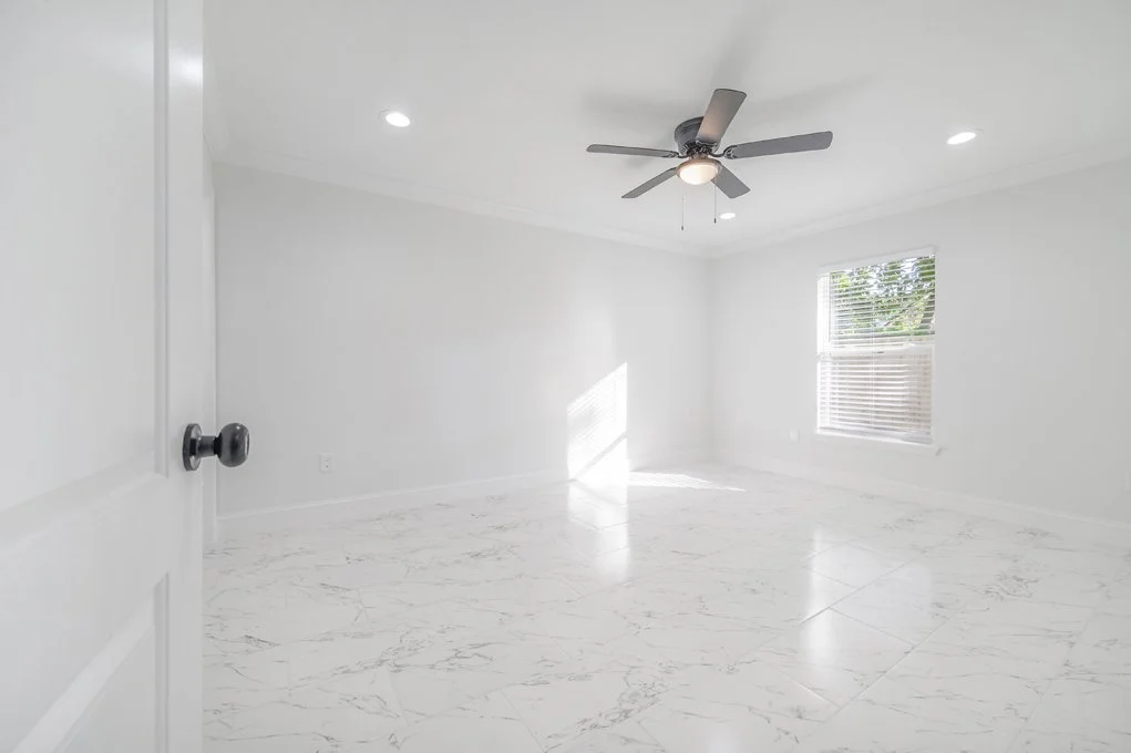 8107 n 10th st 9.jpg