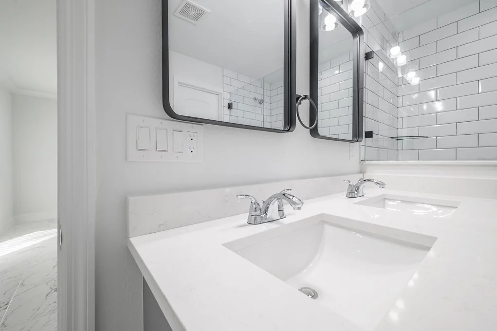 8107 n 10th st 8.jpg