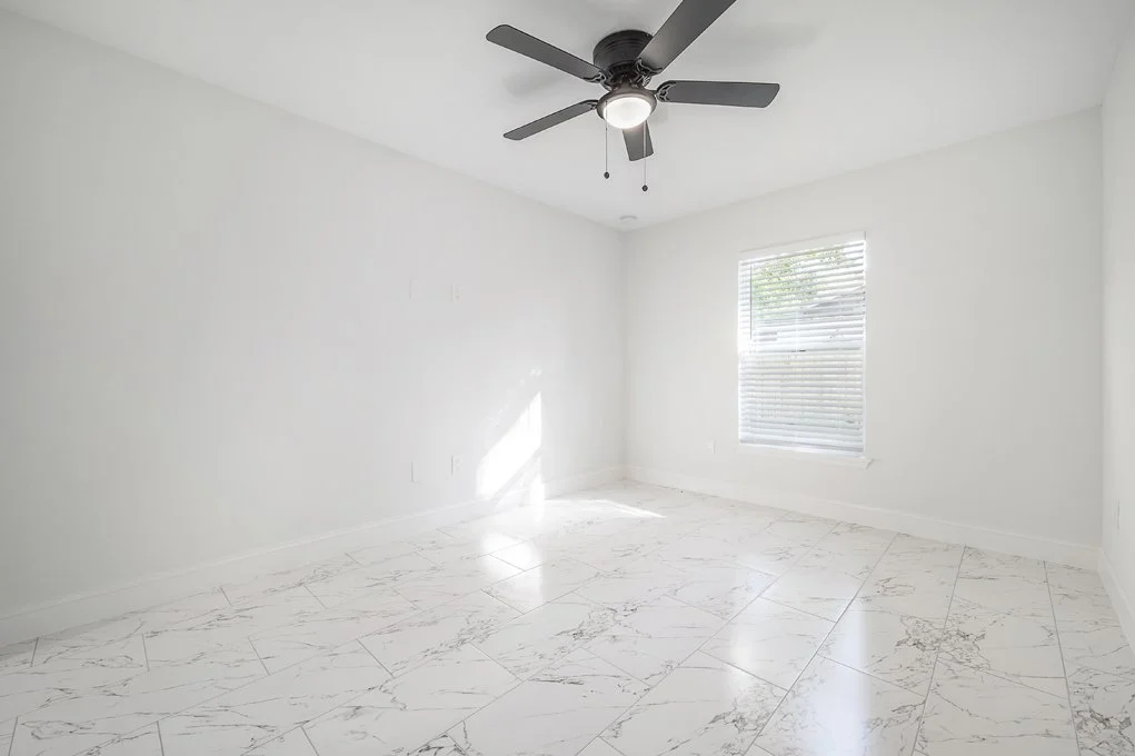 8107 n 10th st 17.jpg