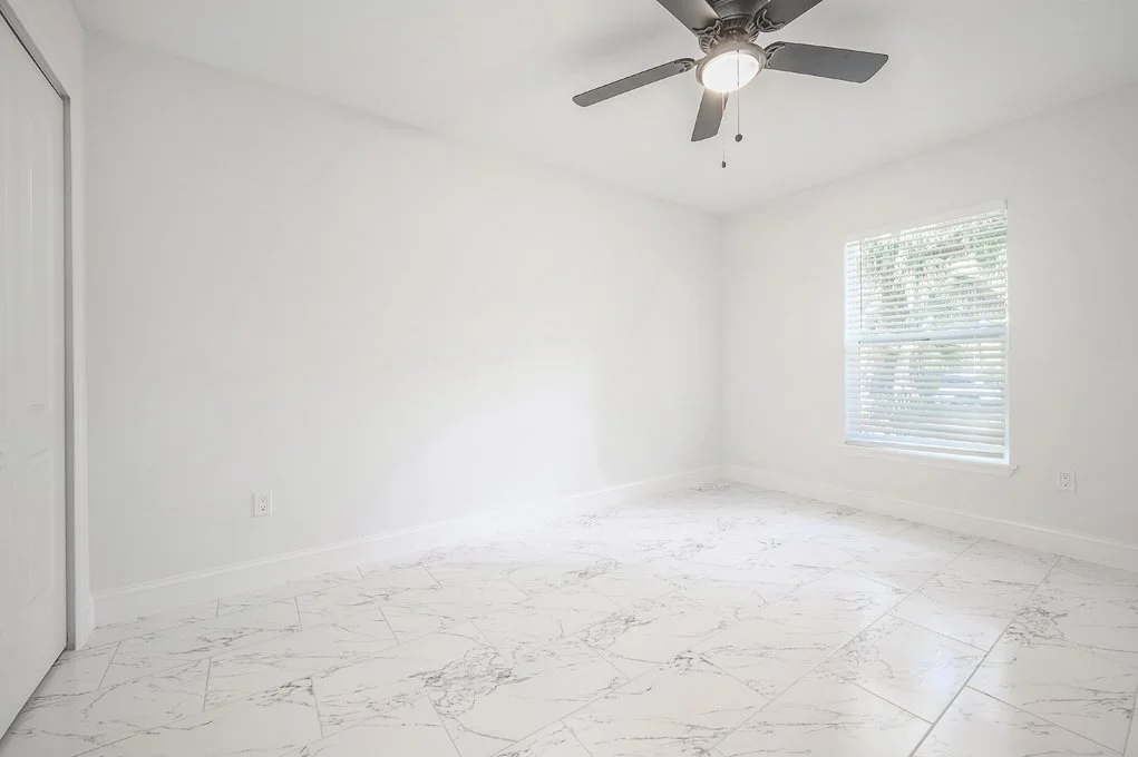 8107 n 10th st 20.jpg
