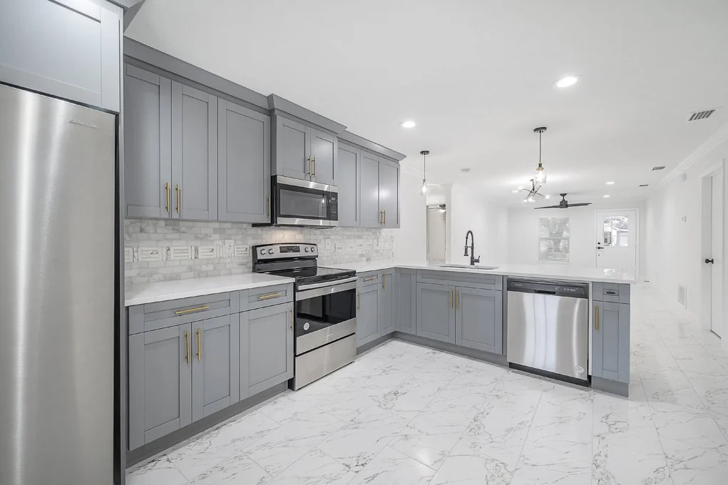 8107 n 10th st 28.jpg