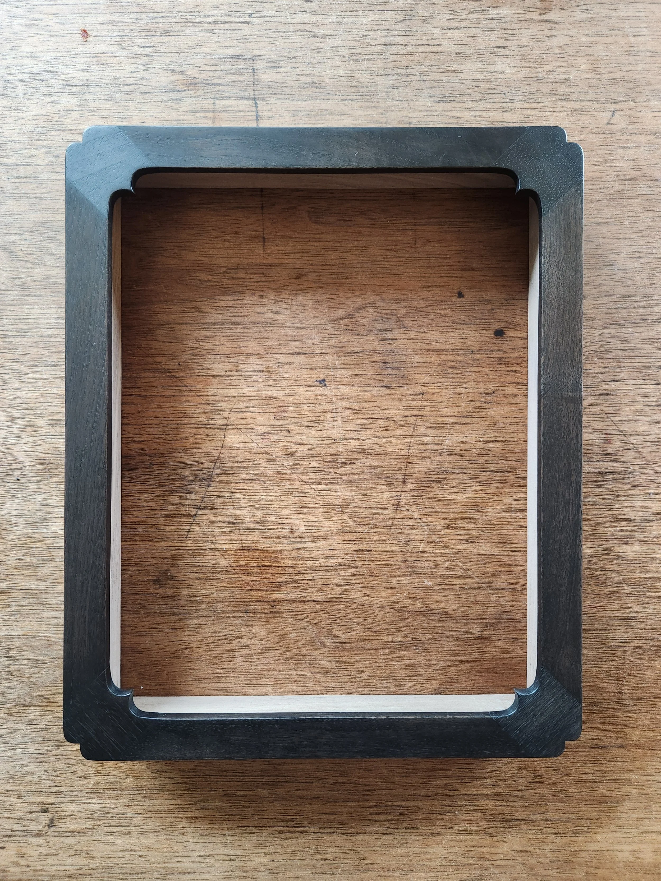 806 Walnut "Butterfly" Corner Frame