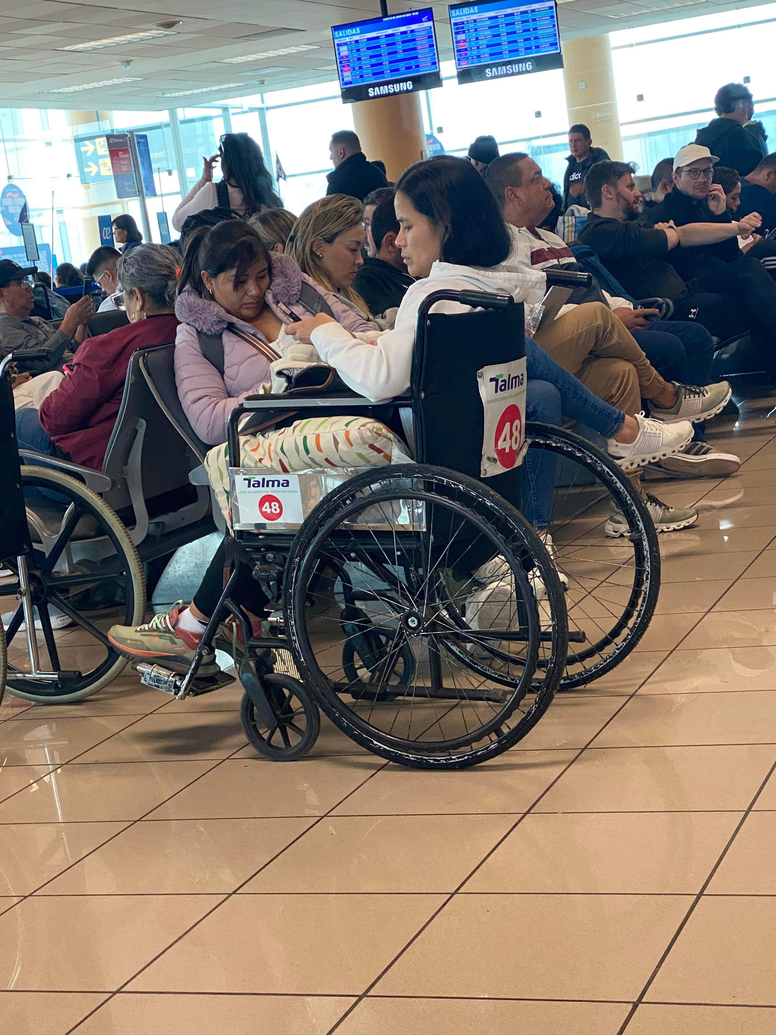 My Ankle Surgery Recovery Essentials: Everything That I am Using Now (Real-time Healing)