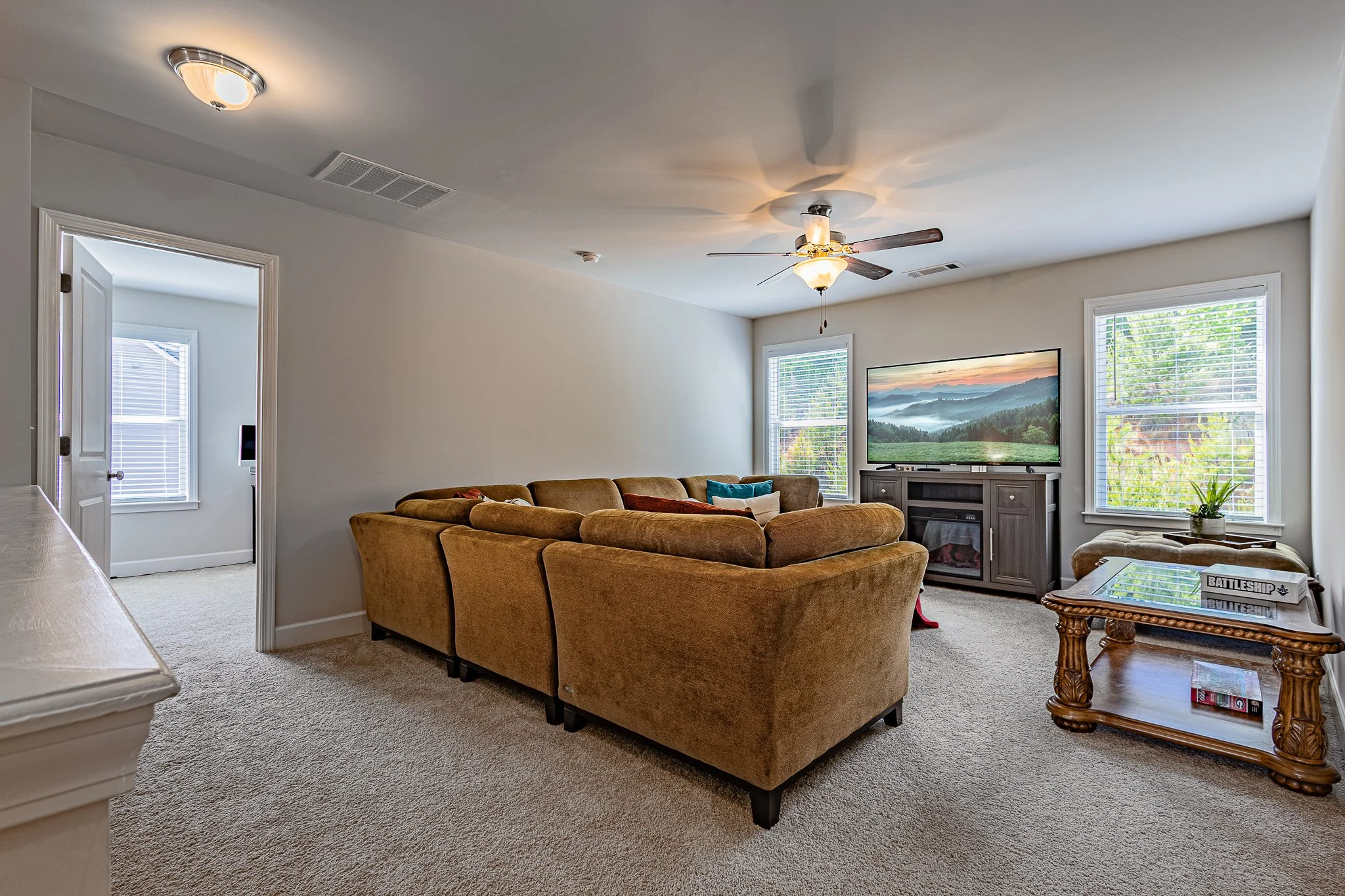 INTERIOR &amp; EXTERIOR REAL ESTATE PHOTOGRAPHY - from $150