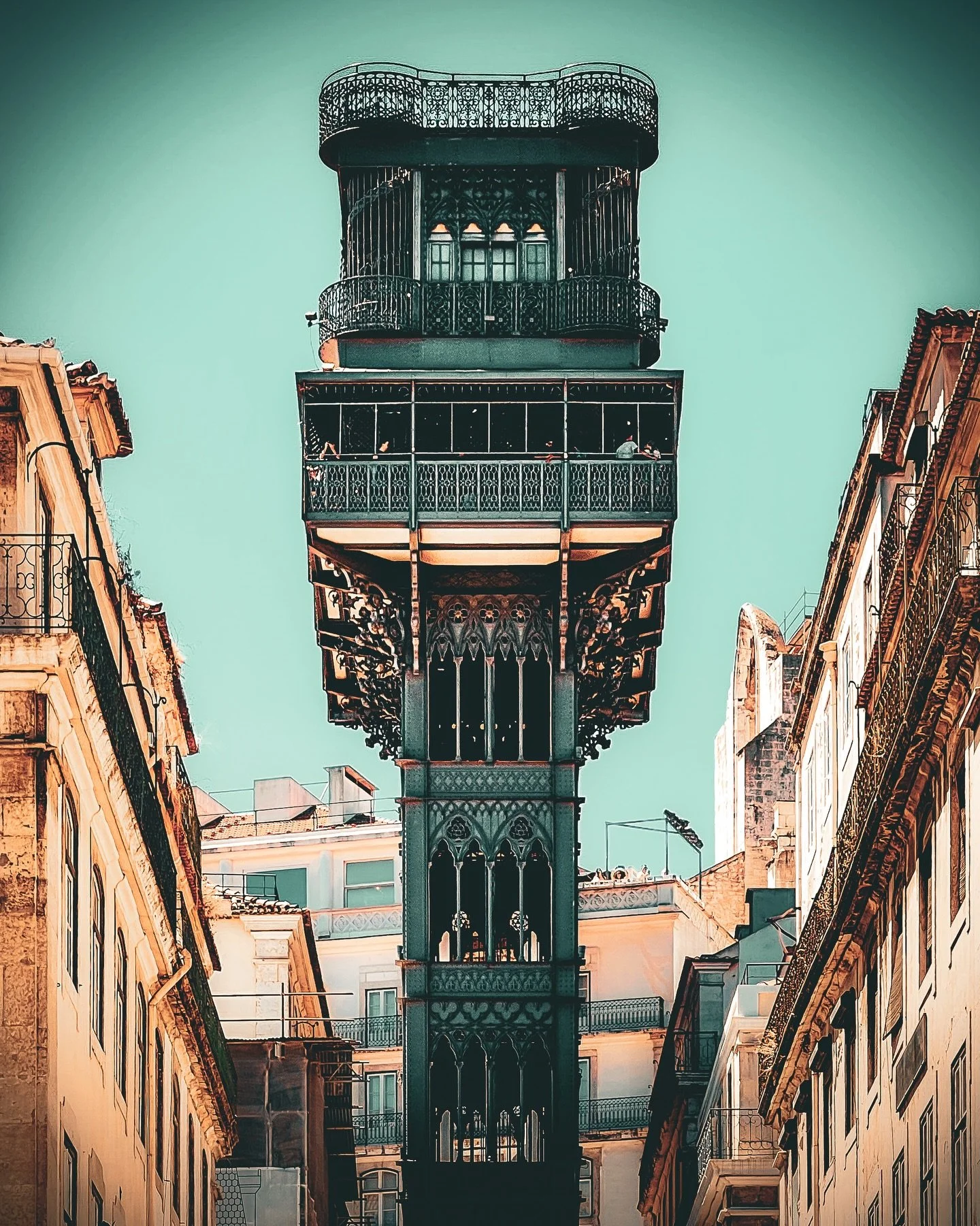 Elevador de Santa Justa. #lissabon #elevadordesantajusta #architecturephotography #architecture