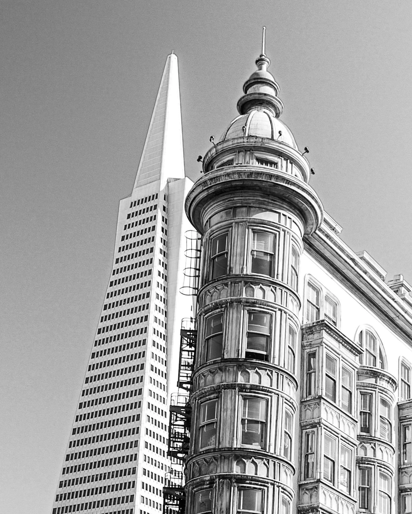 Pyramid. #transamericanpyramid #sanfrancsico #blackandwhite #architecturephotography #sentinelbuilding