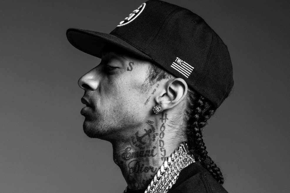 Side profile of Nipsey Hussel in black & white.