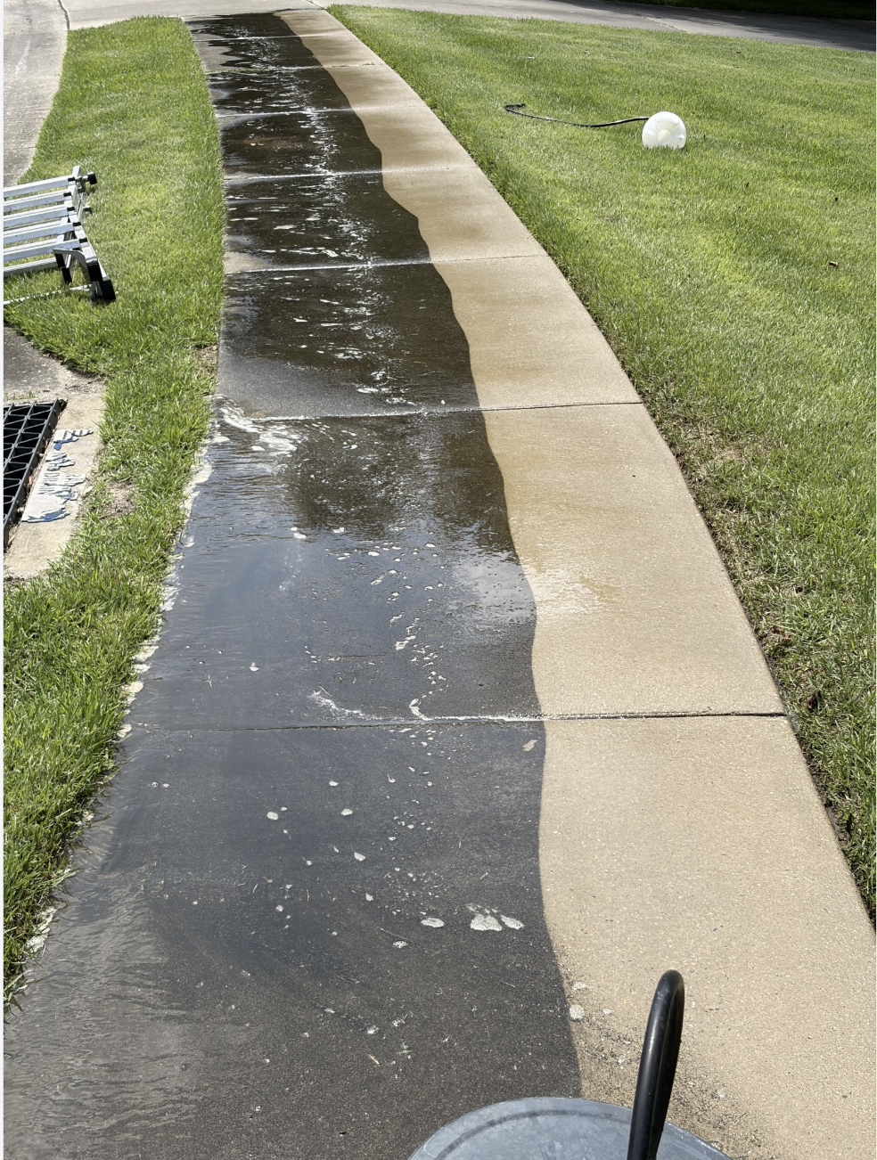 sidewalk pressure washing