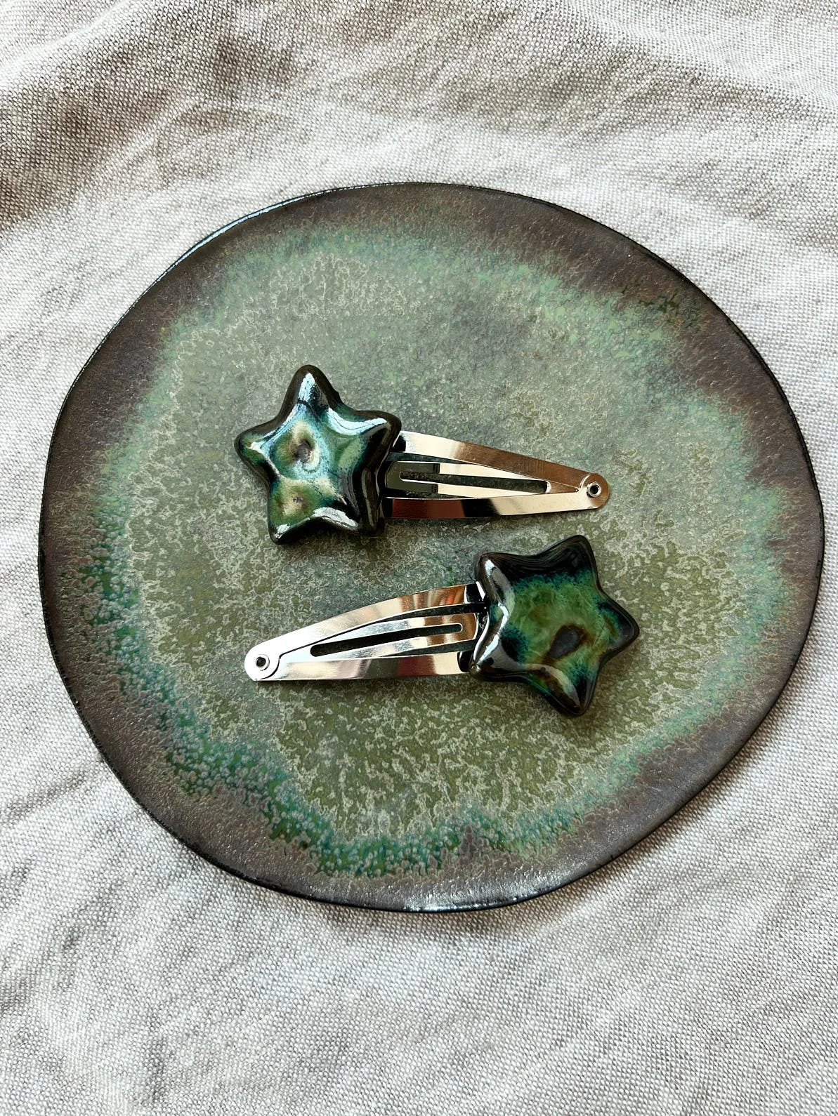 star hairclips - galaxy
