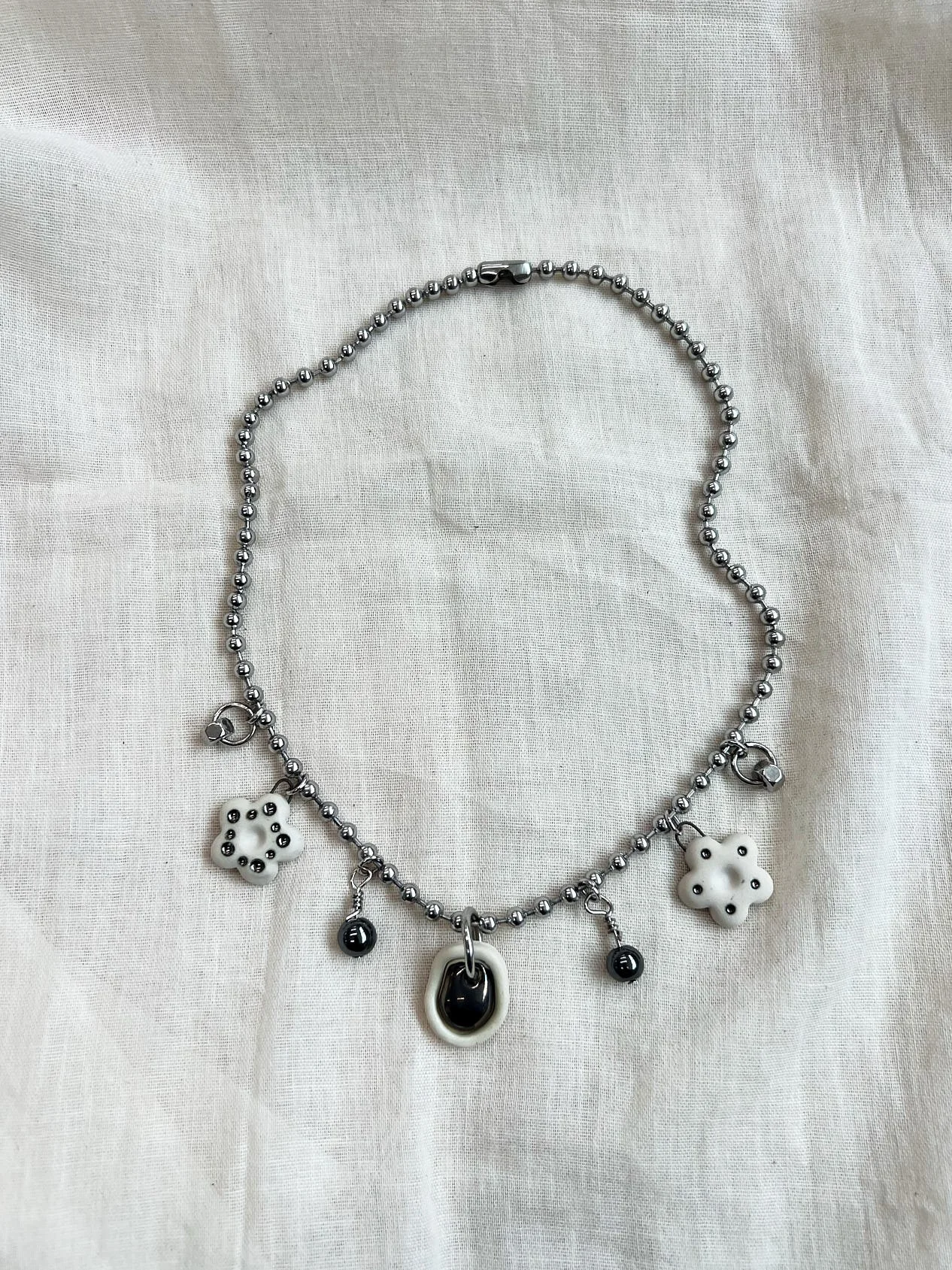 SCW_Aug2026_NECKLACES_062.jpg