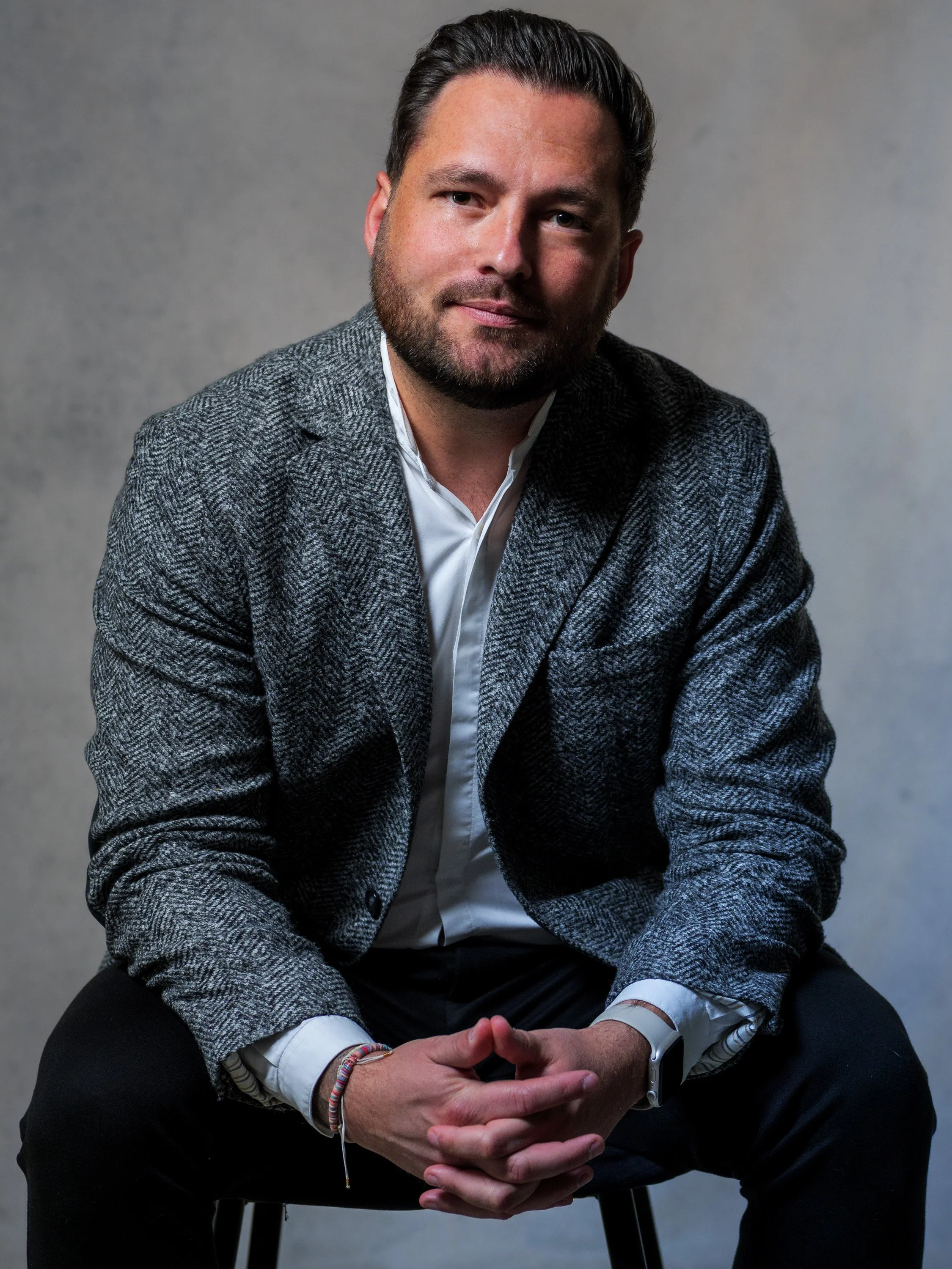 Portrait professionnel homme en studio - LNG Studio Nancy