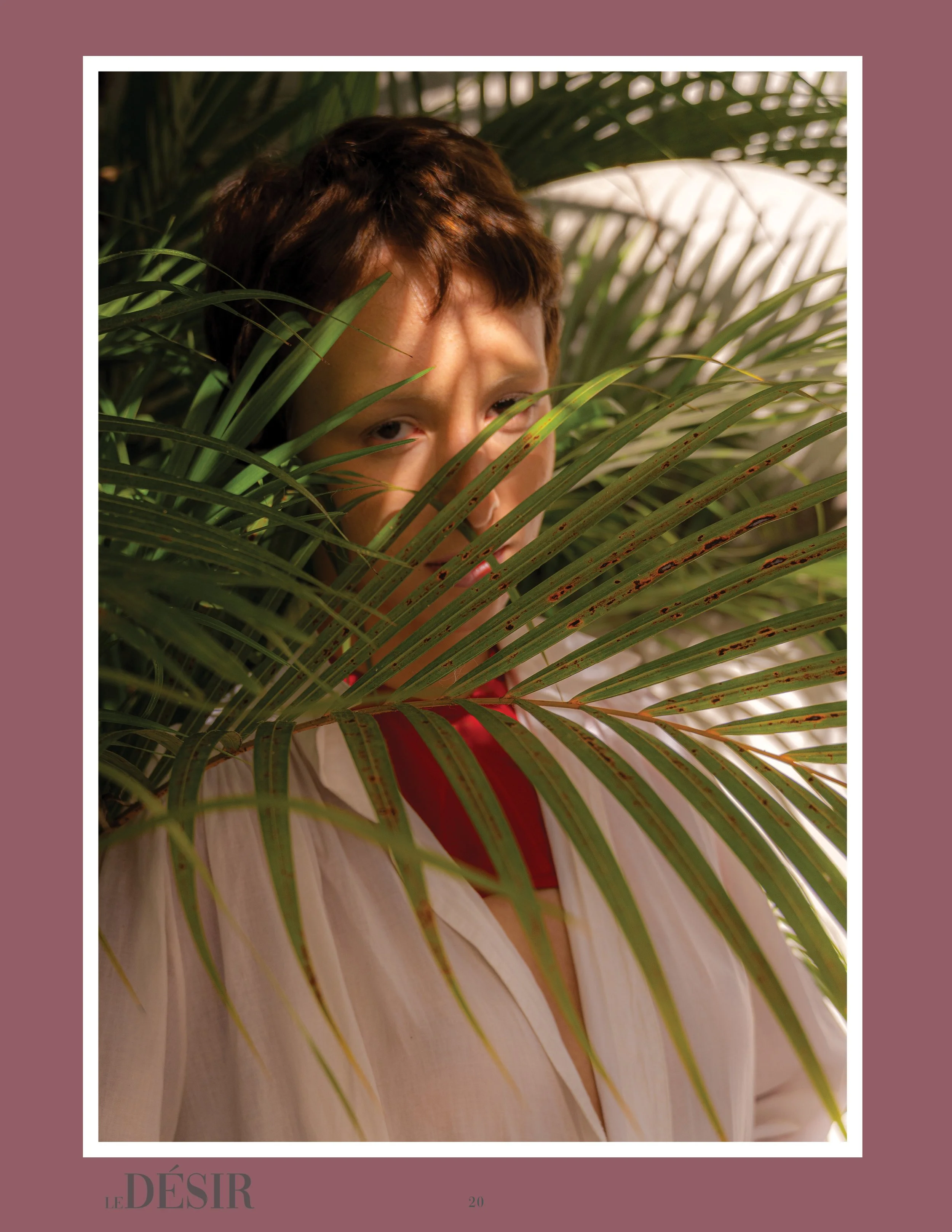 JULY_LE_DESIR___Fashion_Issue_220.jpg