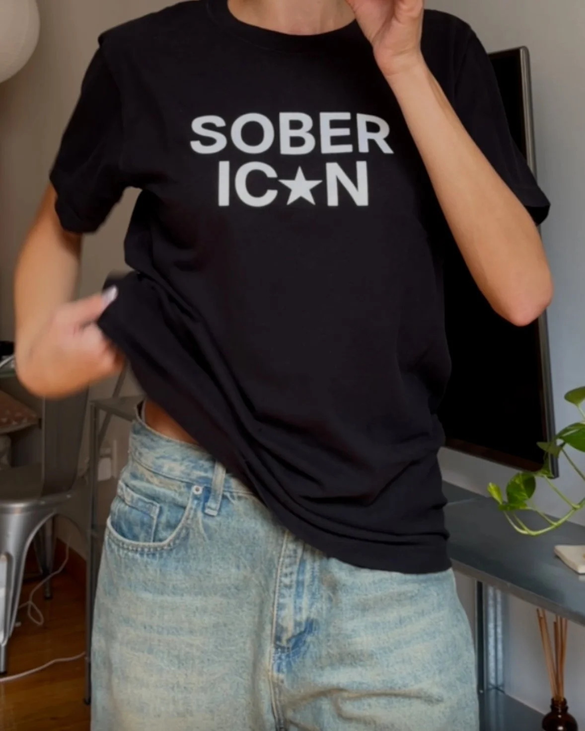 Sober Icon Unisex -Shea.JPG