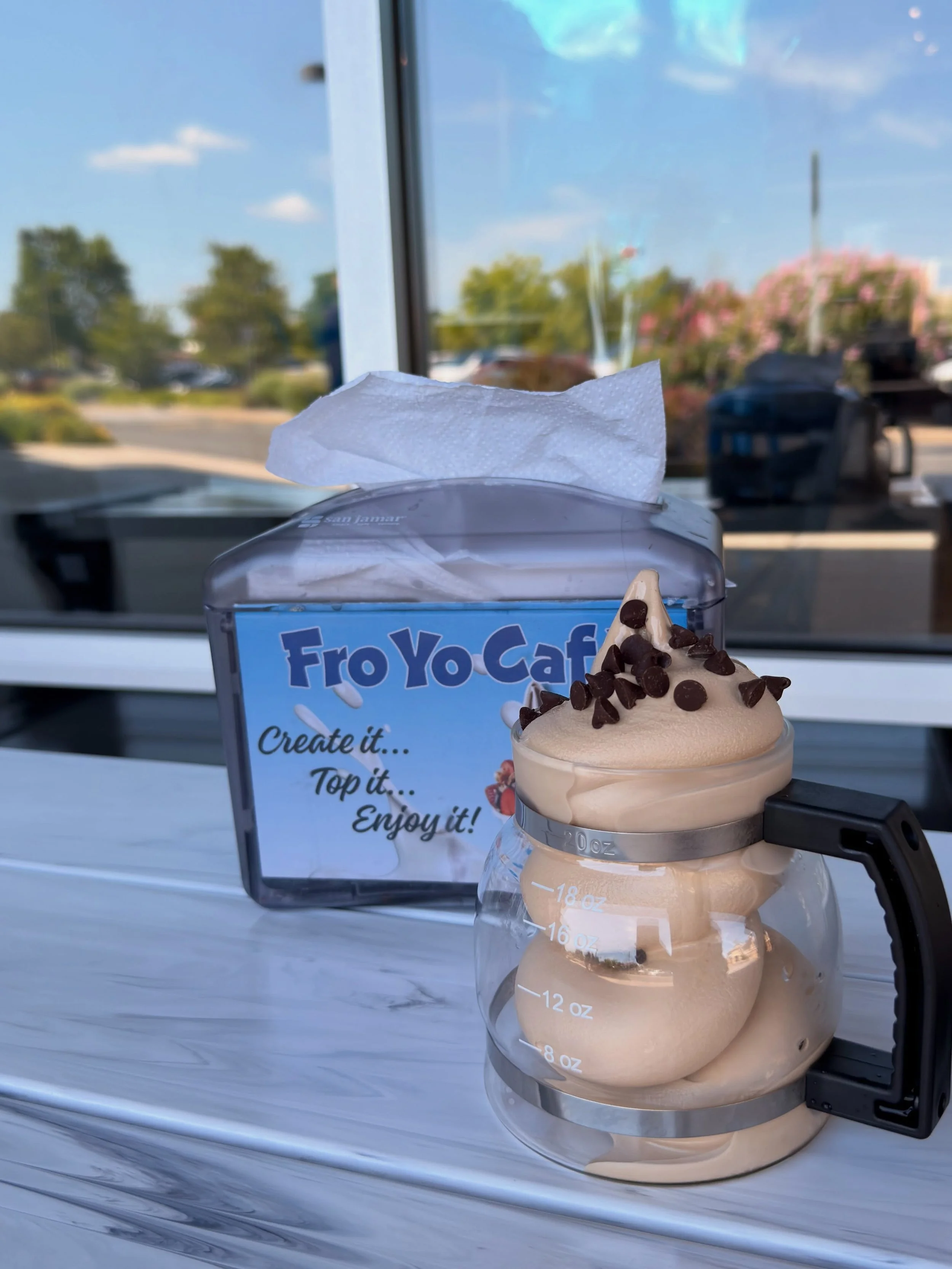 Long week&hellip; need a pick me up? Afternoon coffee?❌ Afternoon coffee fro yo?!✅
#froyo #monmouthcounty #manalapan #dessert #nj