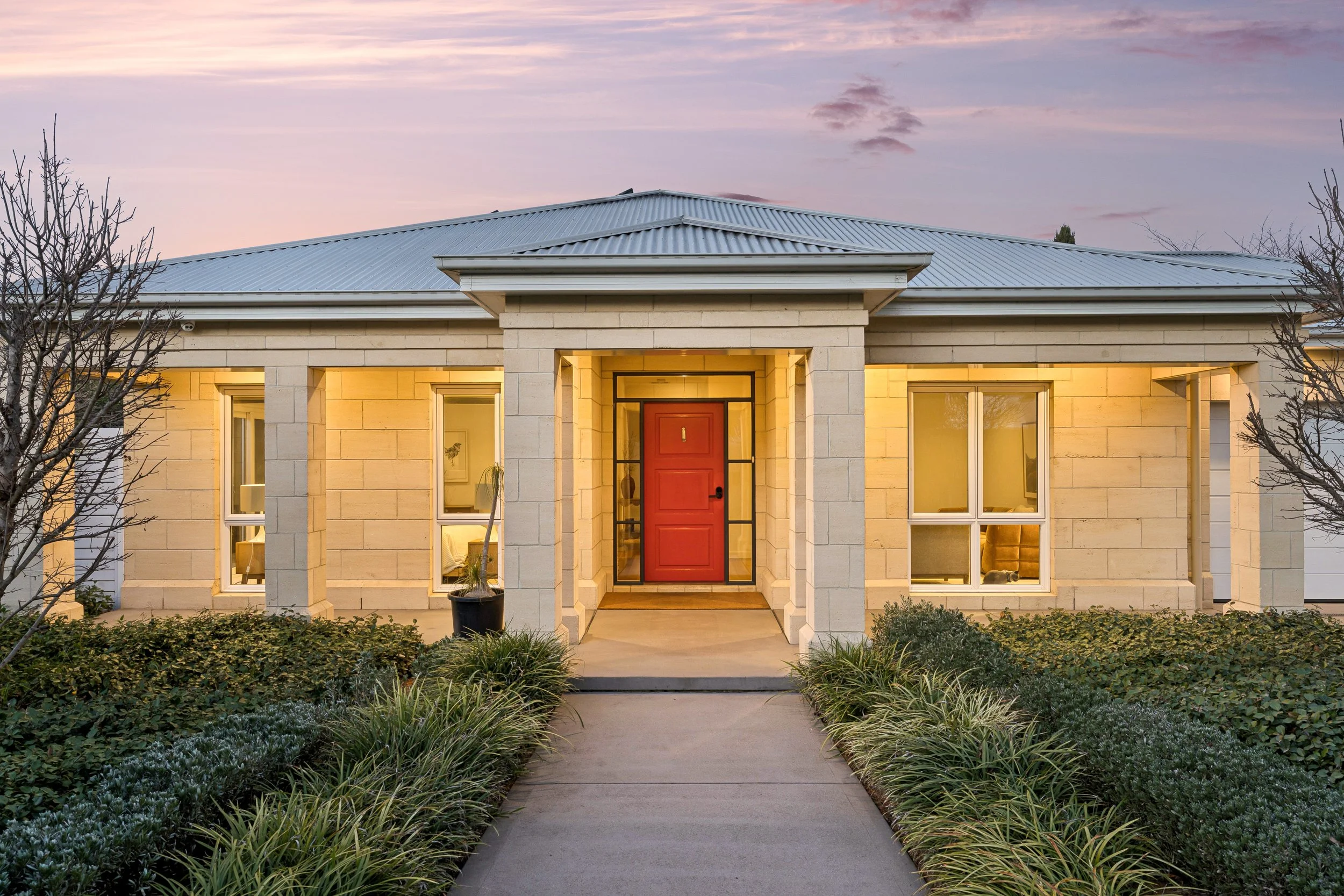 3 Walker Crescent Griffith-7.jpg