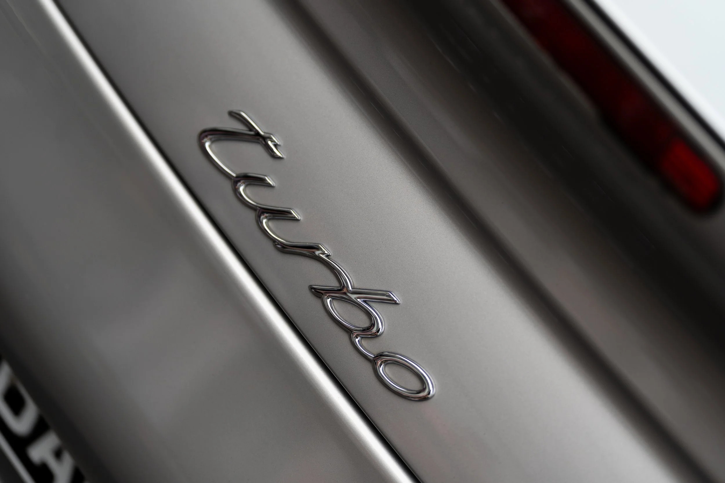 silver porsche 911 turbo detail motorsport photography