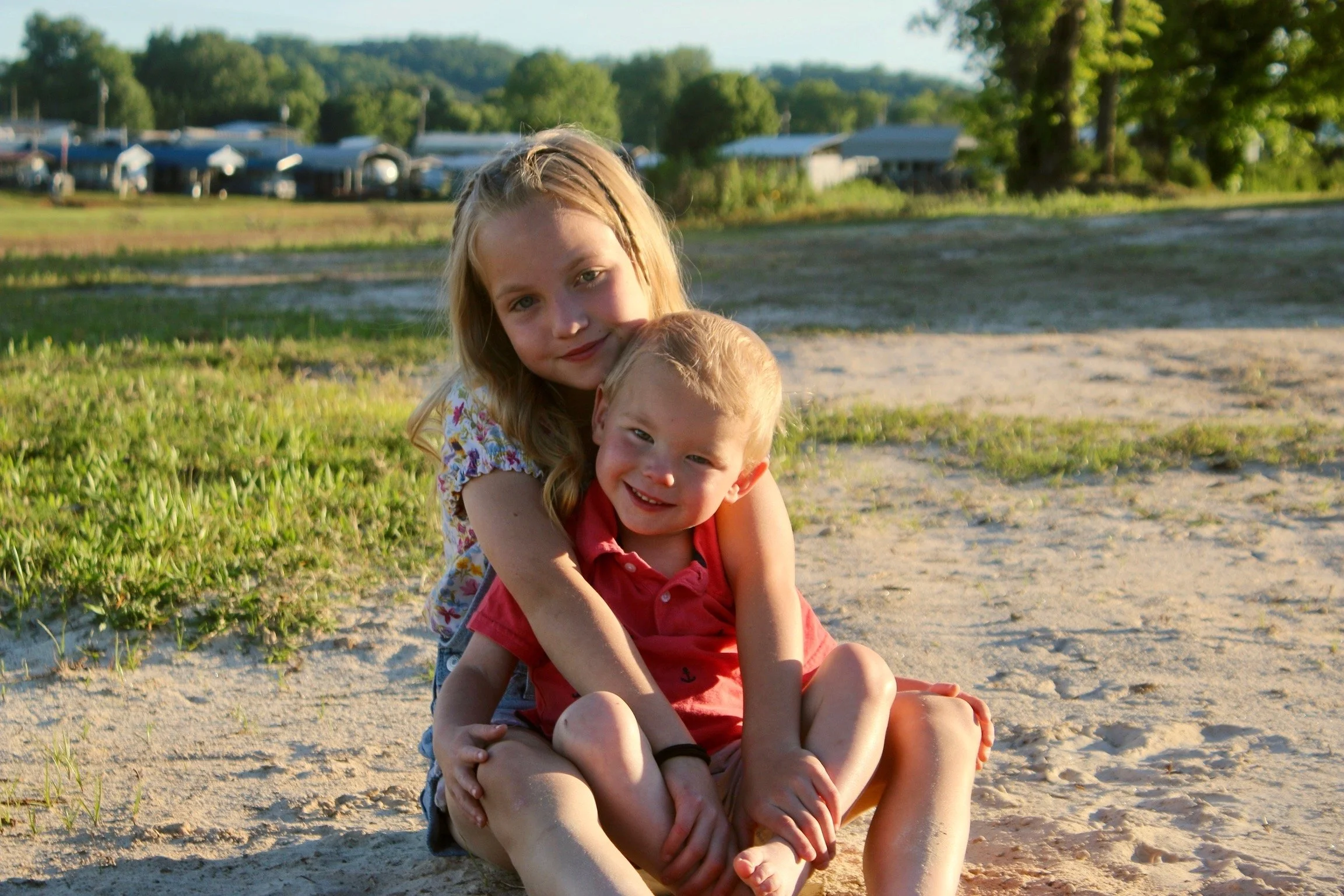Julia & Hank's  Sibling LakeSide Photoshoot