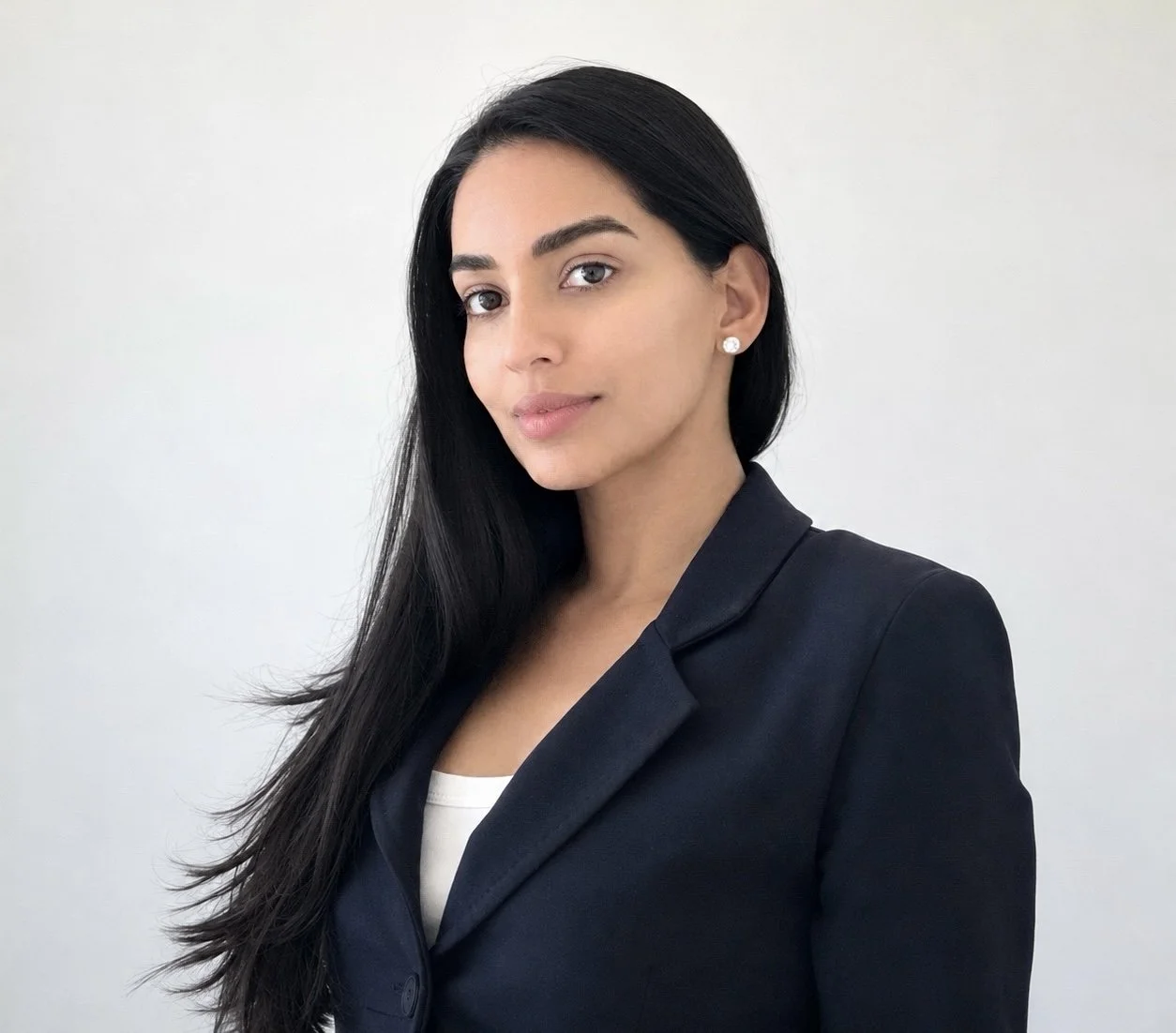 Lisa Marie Singh is the founder of Saache PLLC, a New York-based practice representing private clients and businesses in select litigation and transactional matters. Drawing from her background in complex litigation, she approaches each matter with d