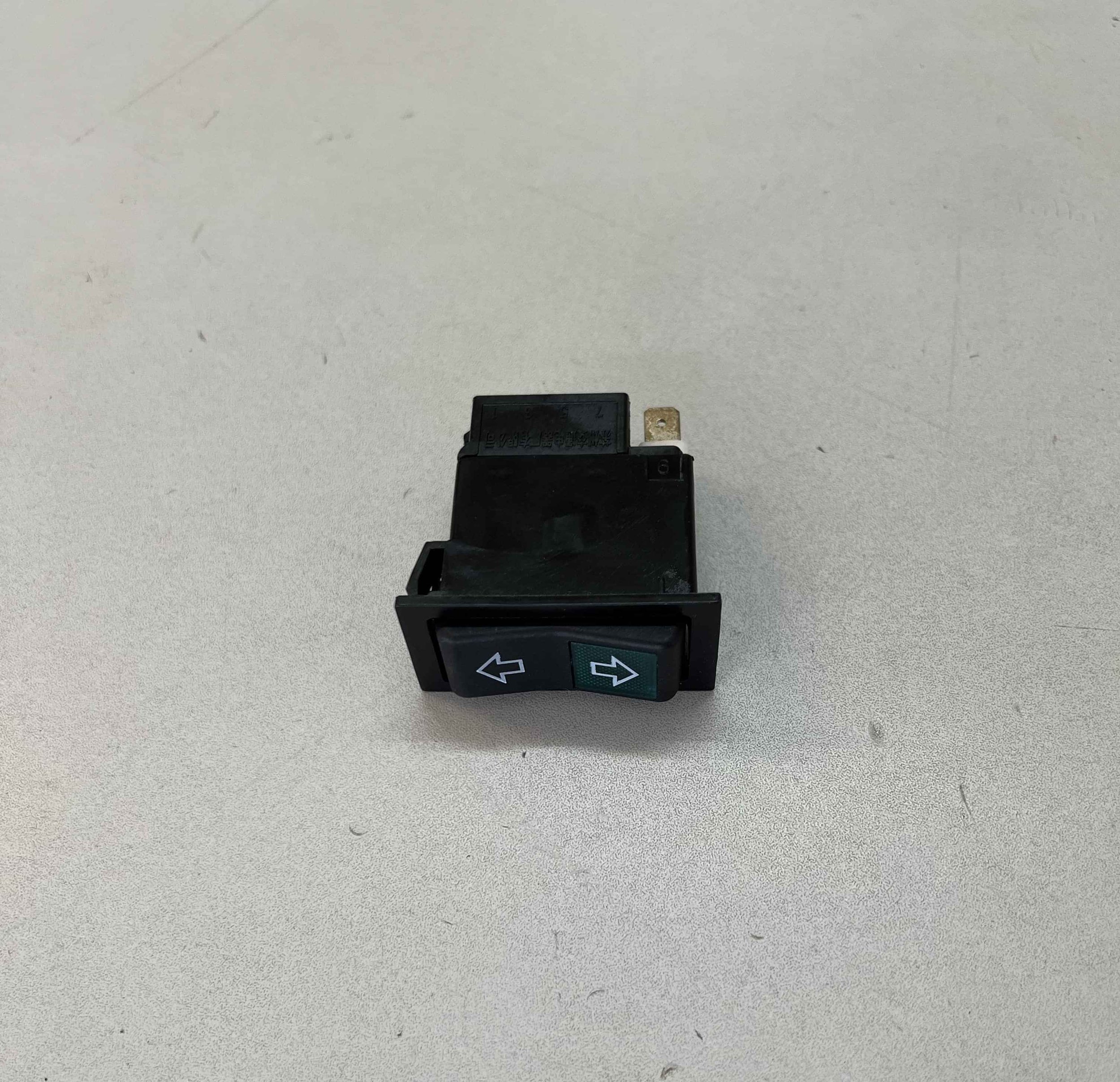 Toggle_Switch_F_R.jpeg
