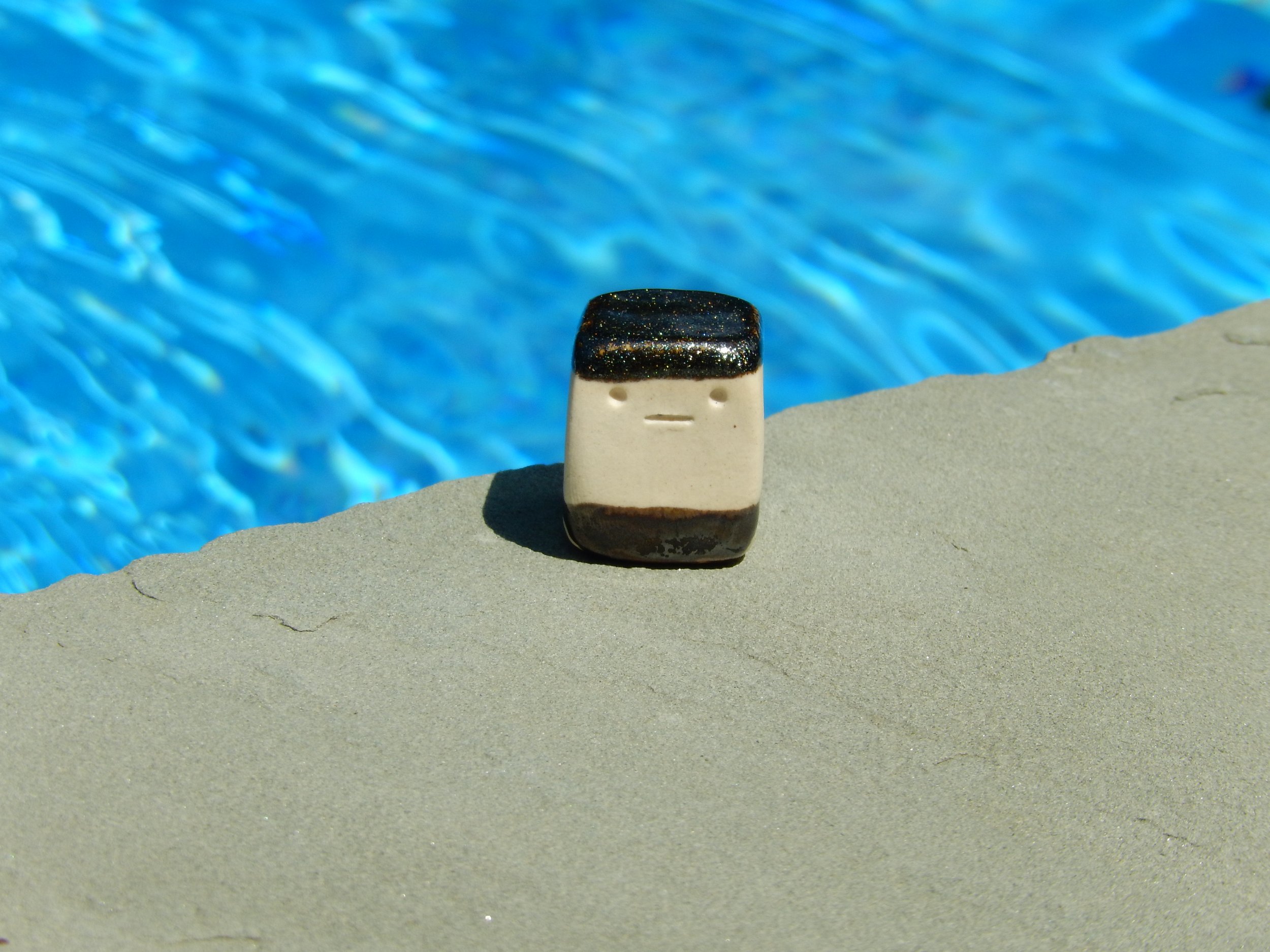 speedo fu — desk friend (oopsie)