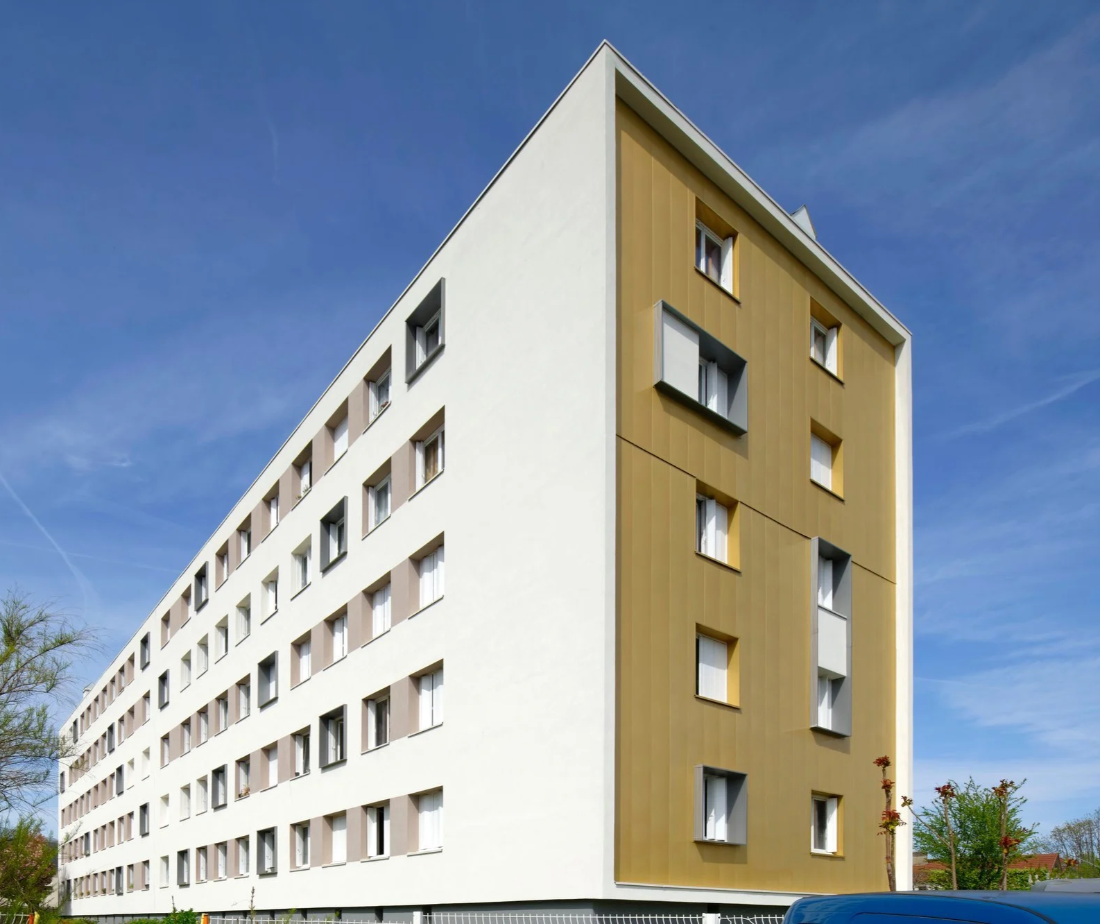 Réhabilitation de 80 logements et création de 4 cages d'ascenseurs à Issy-les-Moulineaux (92)