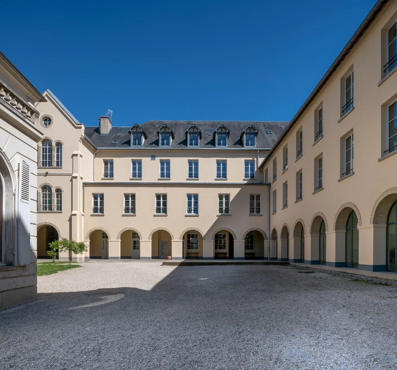 Restructuration d’un Foyer de Jeunes Travailleurs de 99 places à Versailles (78)