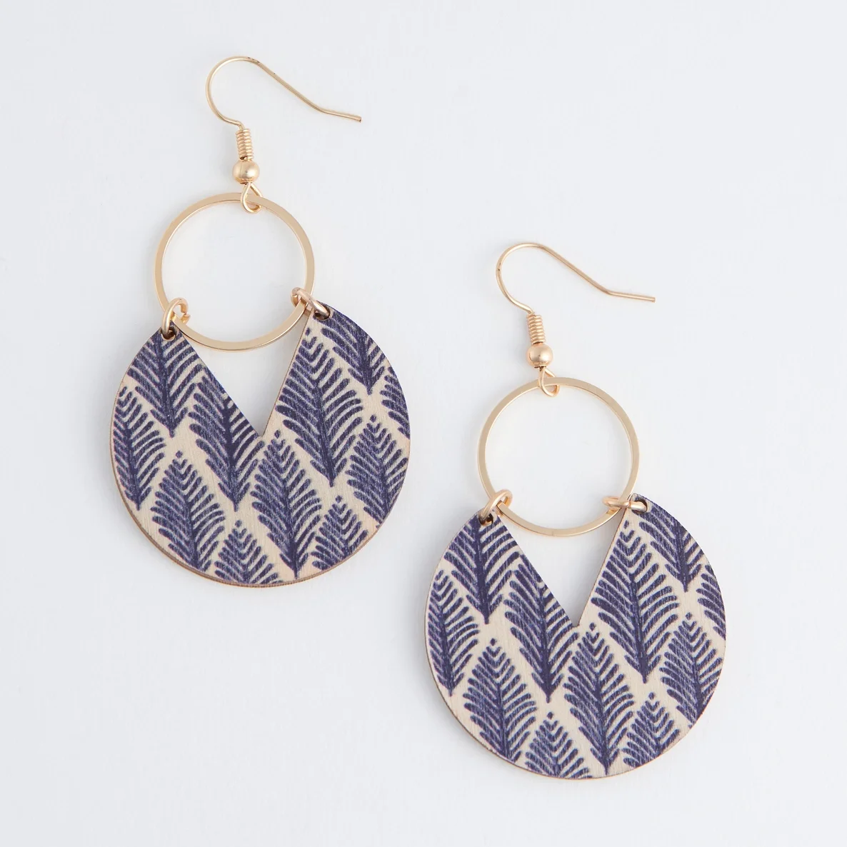 Wooden blue earrings 4.webp
