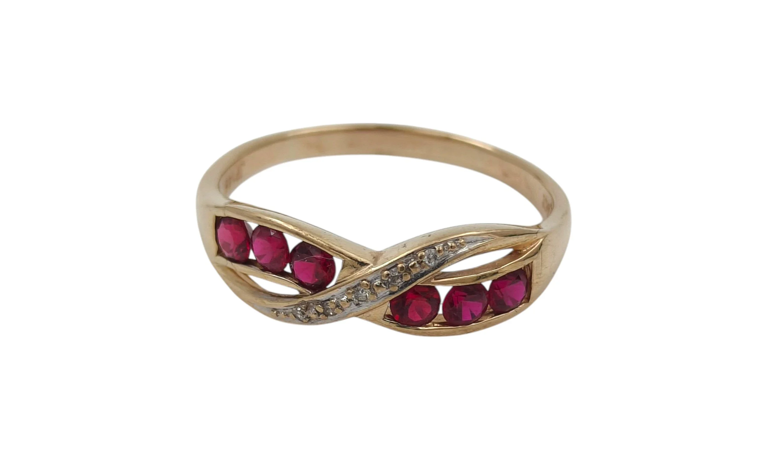 9ct Gold Garnet Ring - Size V