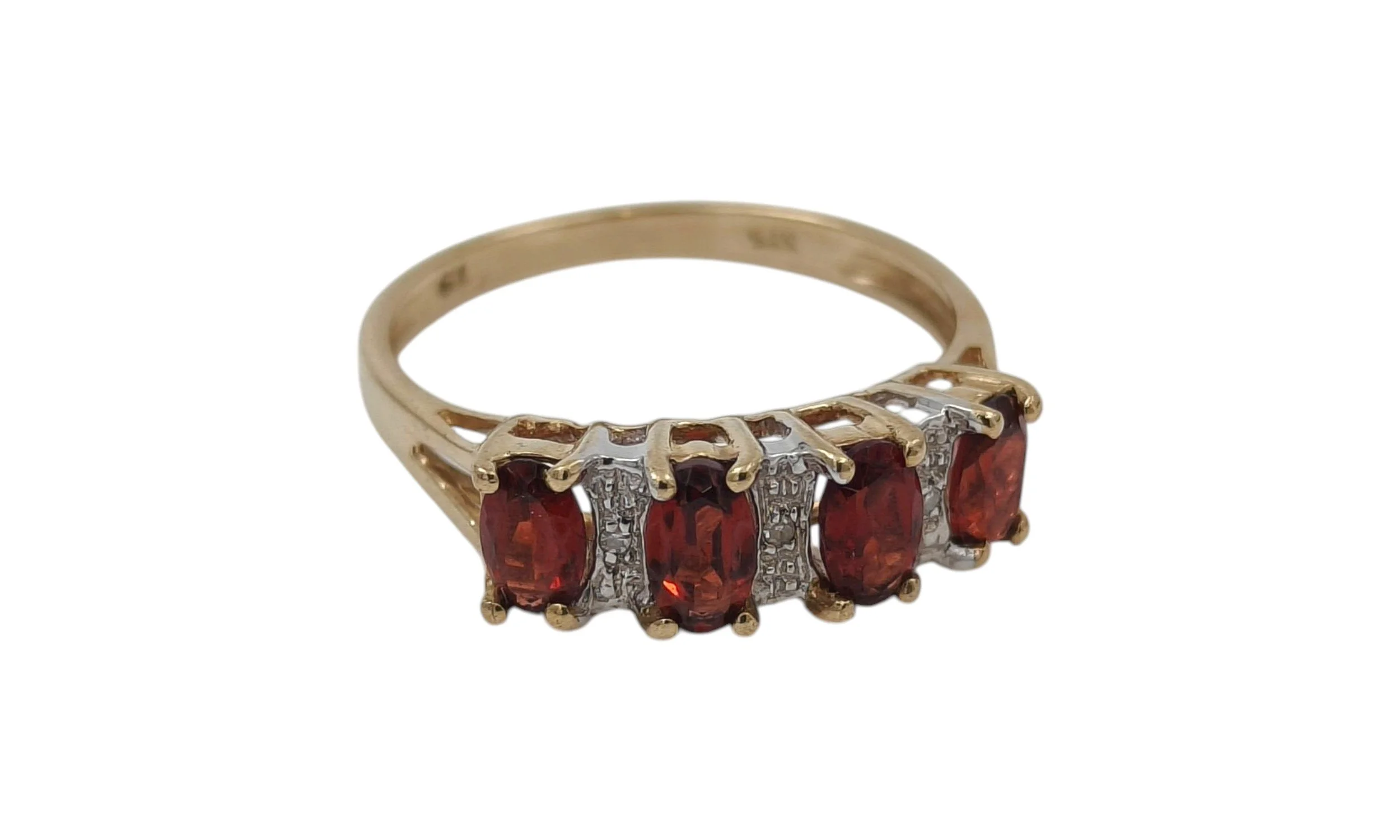 9ct Gold Garnet Ring - Size M