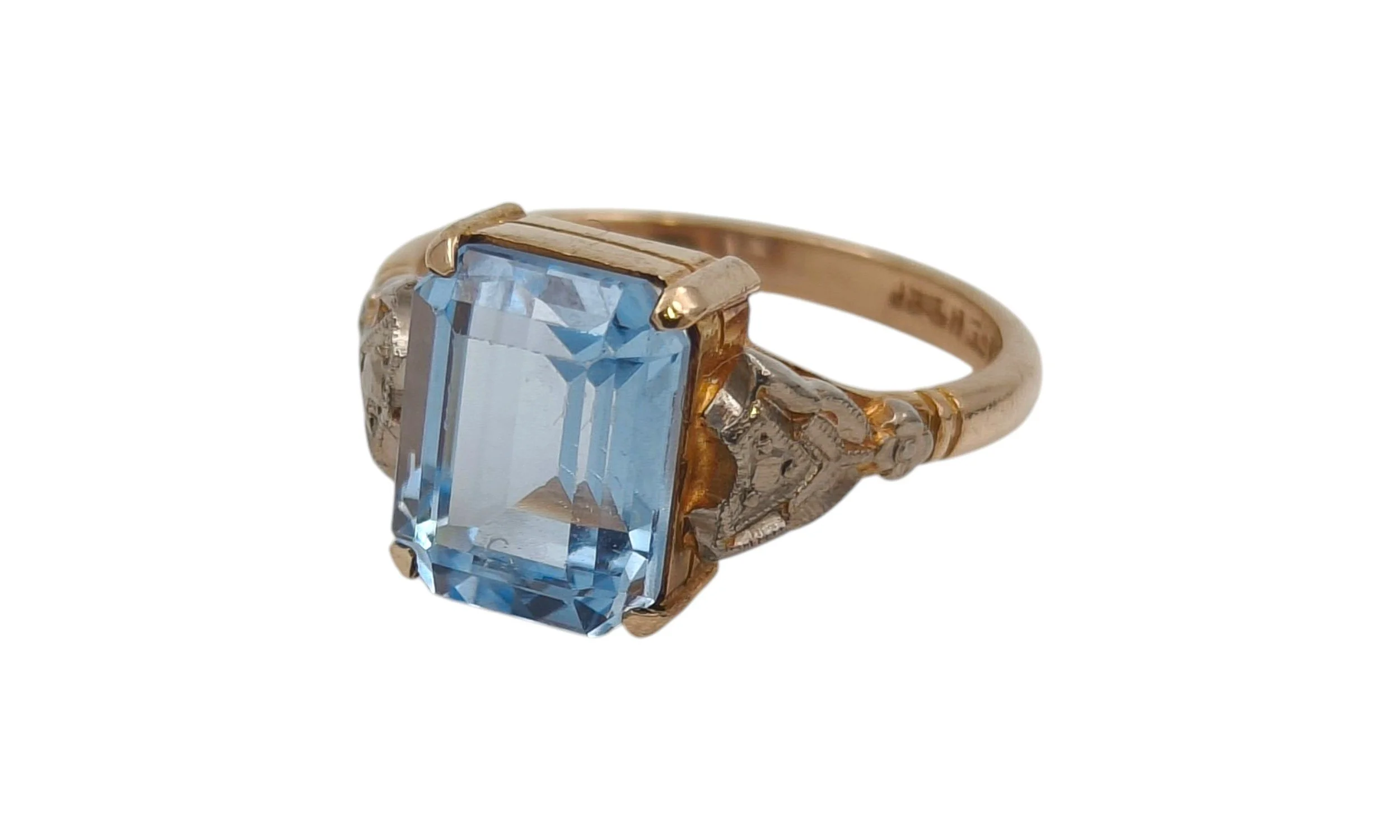 9ct Gold Topaz Ring - Size N