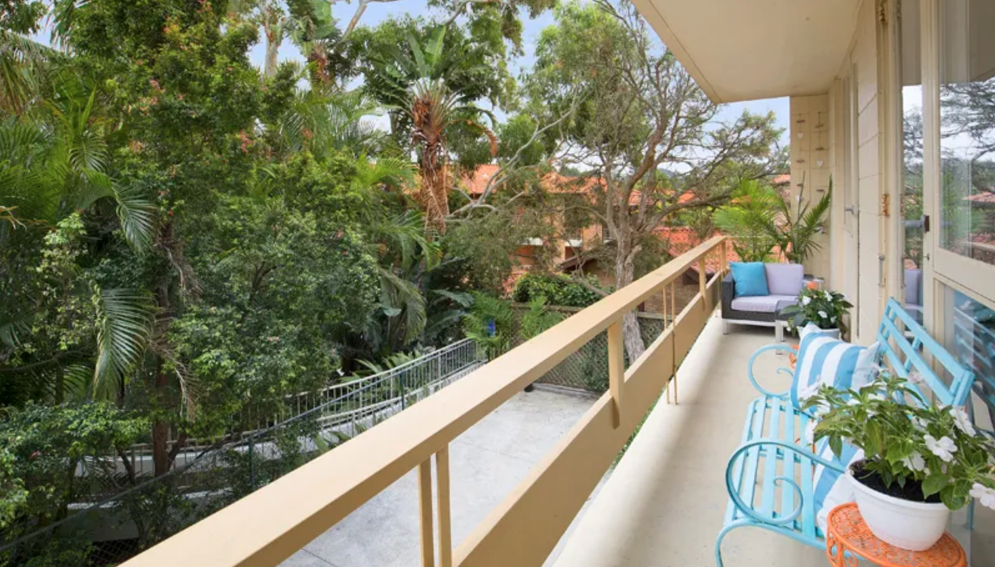 Darley Street East, Mona Vale