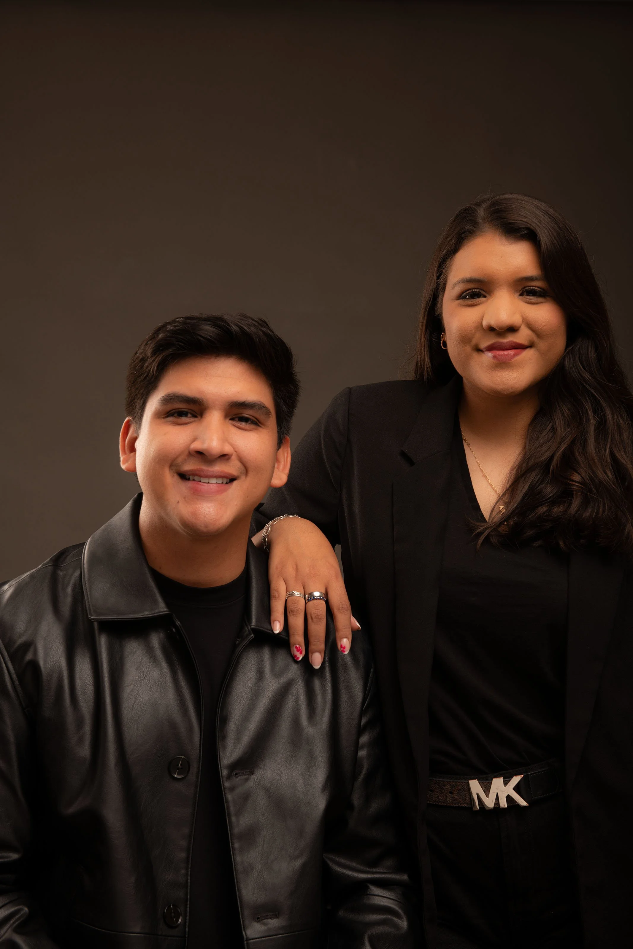 Equipo creativo de EasyLab Agency desarrollando proyectos de branding y diseño de marca en Perú