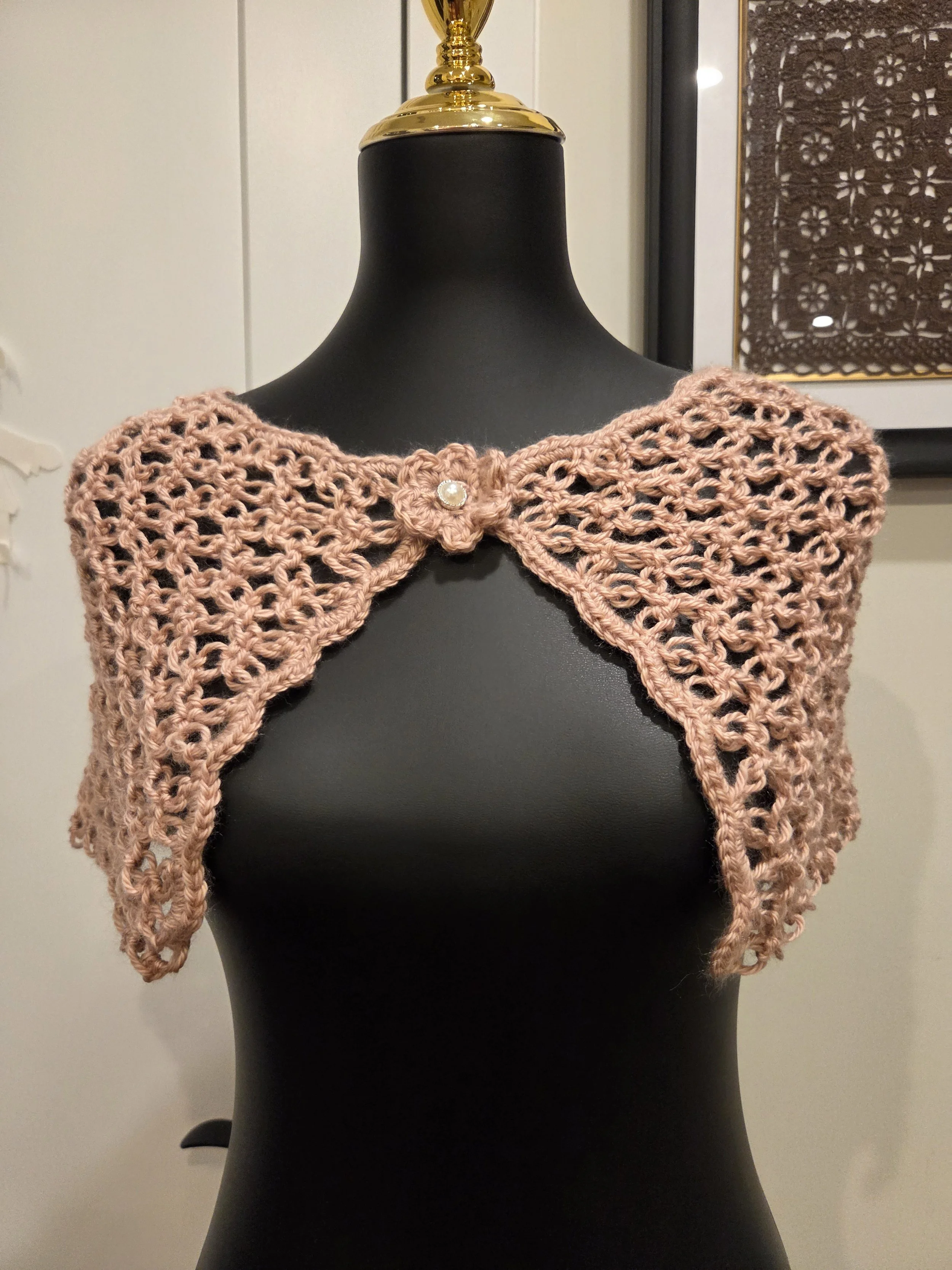 Petal_lace_capelet_rosewood.jpg