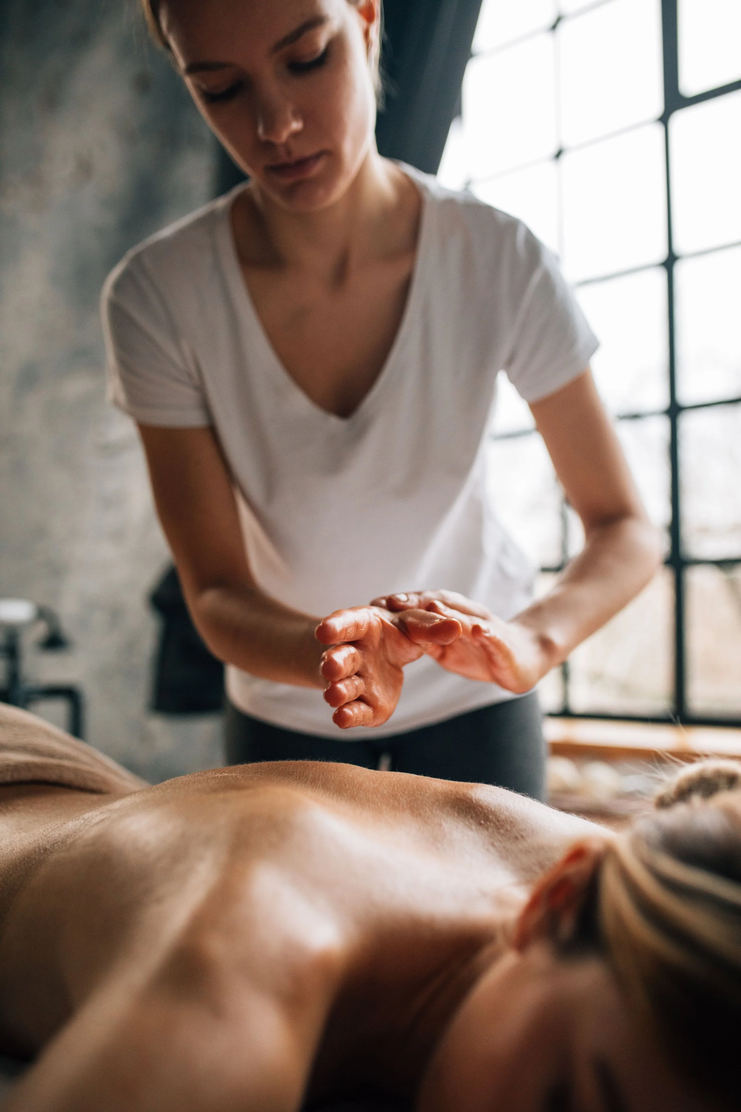Full-Body Therapeutic Massage Etiquette: What You Need to Know