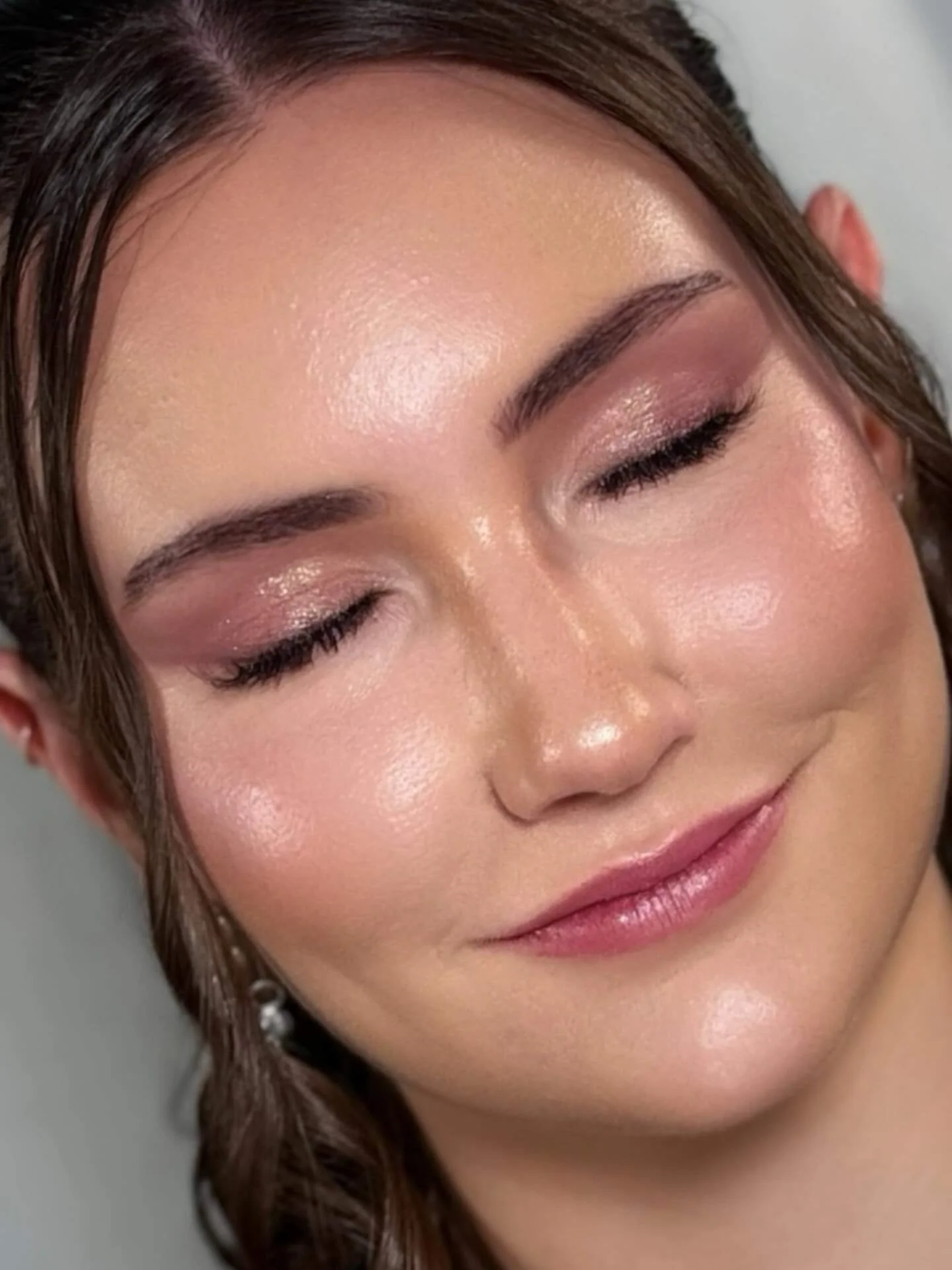 Bridal eye makeup detail with shimmery eyeshadow by Lara Claudy, Wynnewood studio